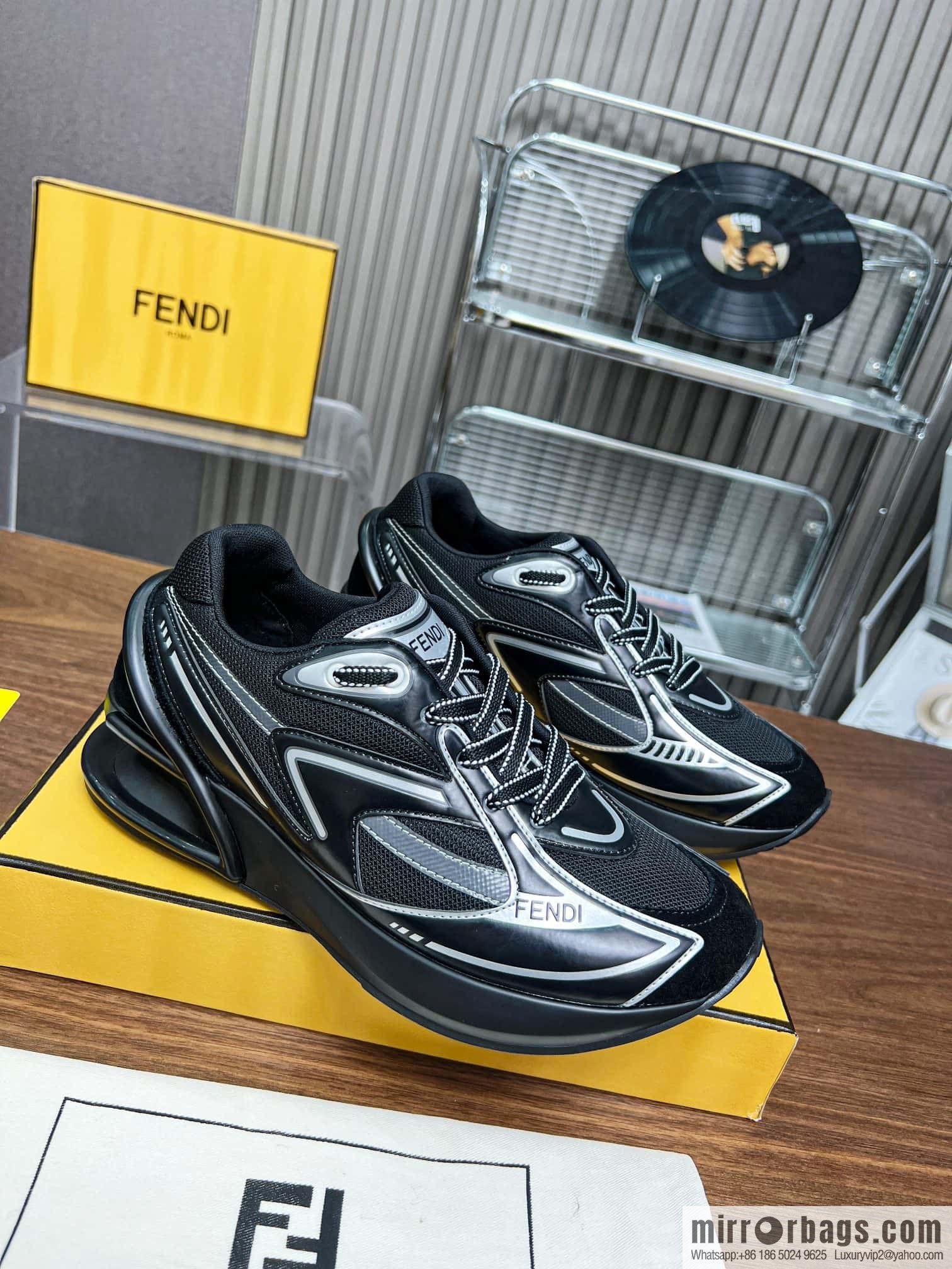 🐰🐰FENDI First 1 sports shoes 23 years of autumn and winter new products, the star is the same Fendi FW 23 autumn and winter new products
