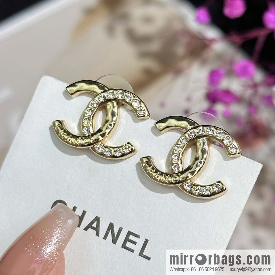 ❗️New ❗️☀️ new ☑️ chanel c1 double c half diamond stud earrings ☀️