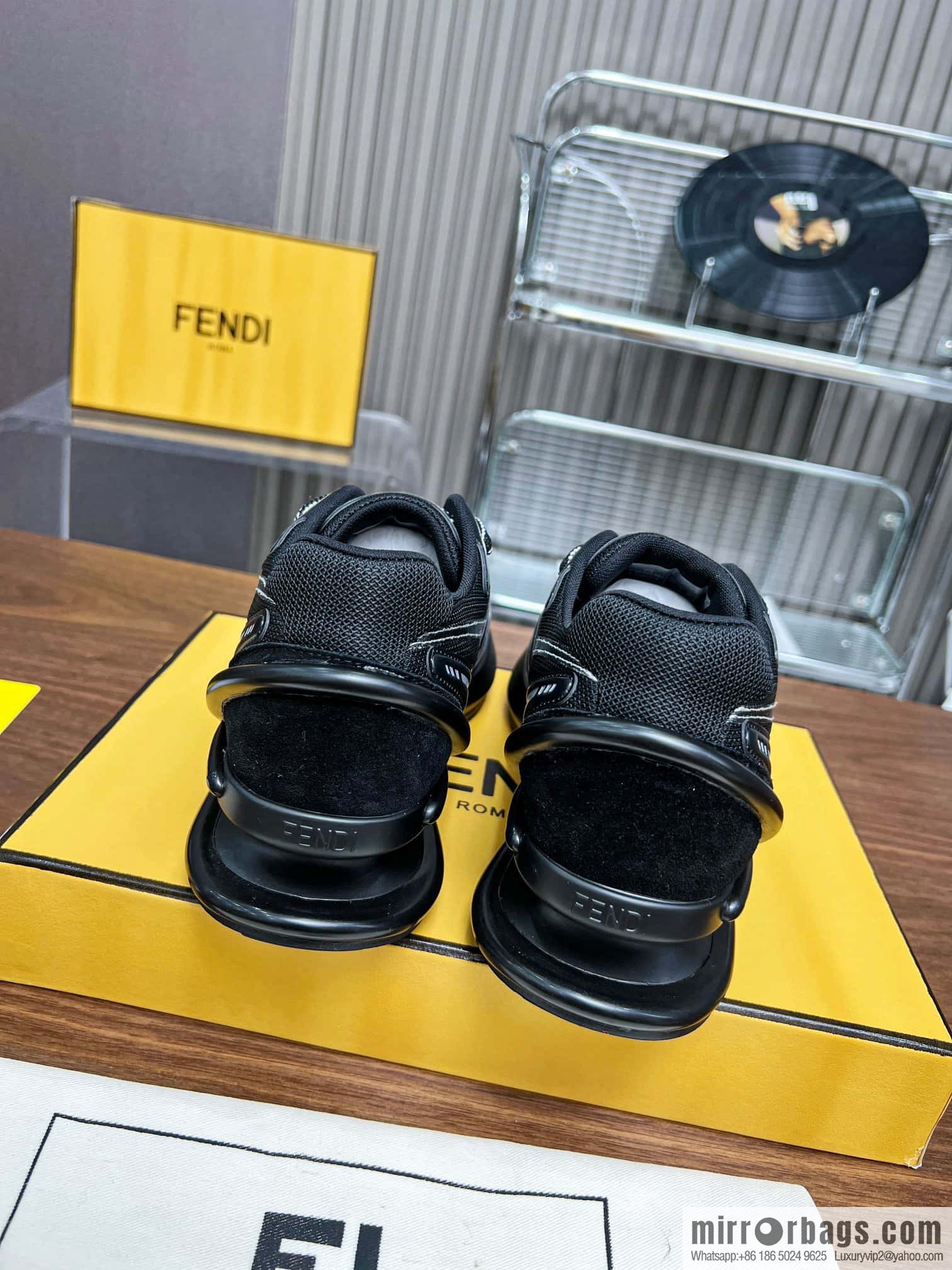 🐰🐰FENDI First 1 sports shoes 23 years of autumn and winter new products, the star is the same Fendi FW 23 autumn and winter new products