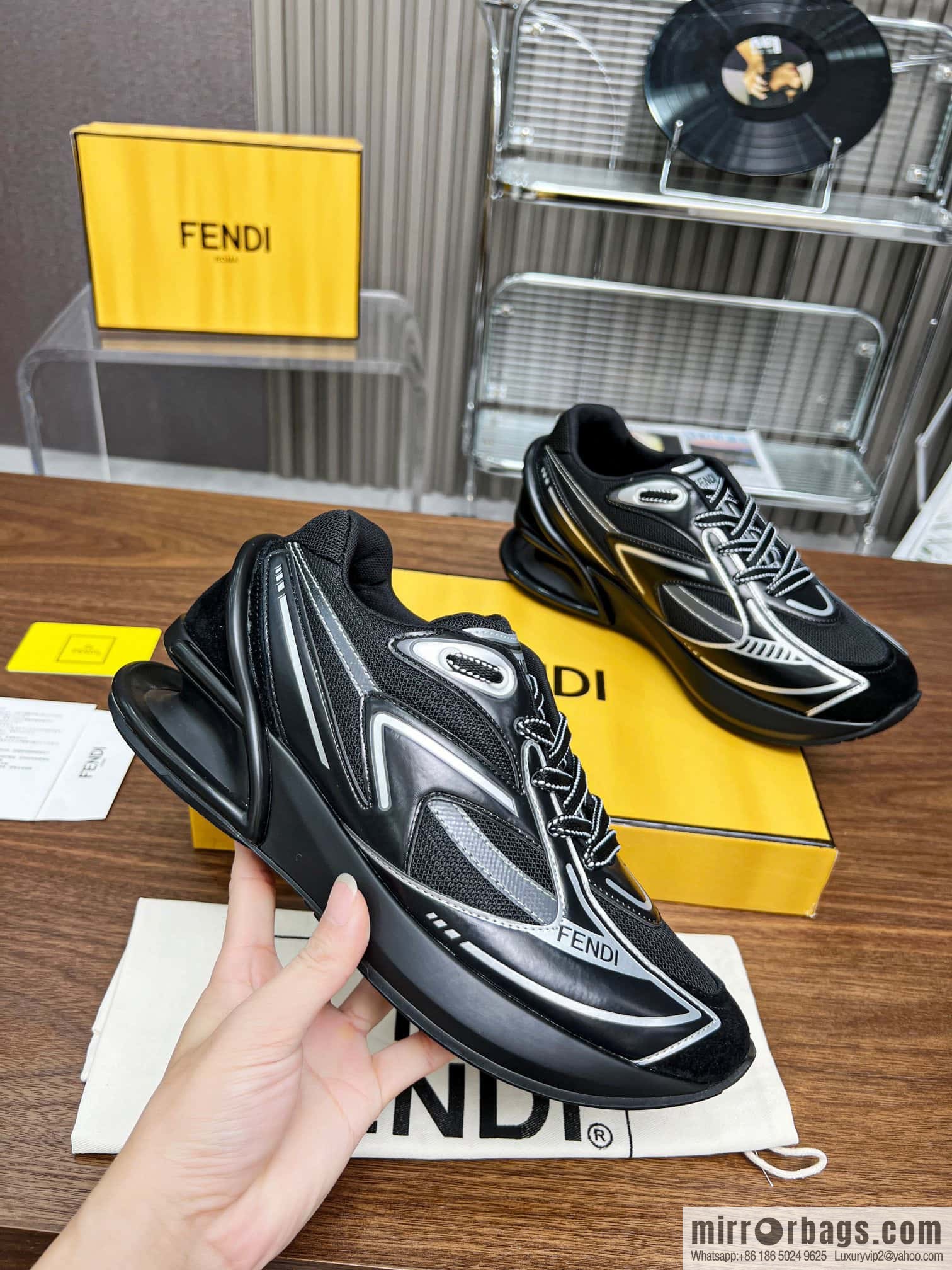 🐰🐰FENDI First 1 sports shoes 23 years of autumn and winter new products, the star is the same Fendi FW 23 autumn and winter new products