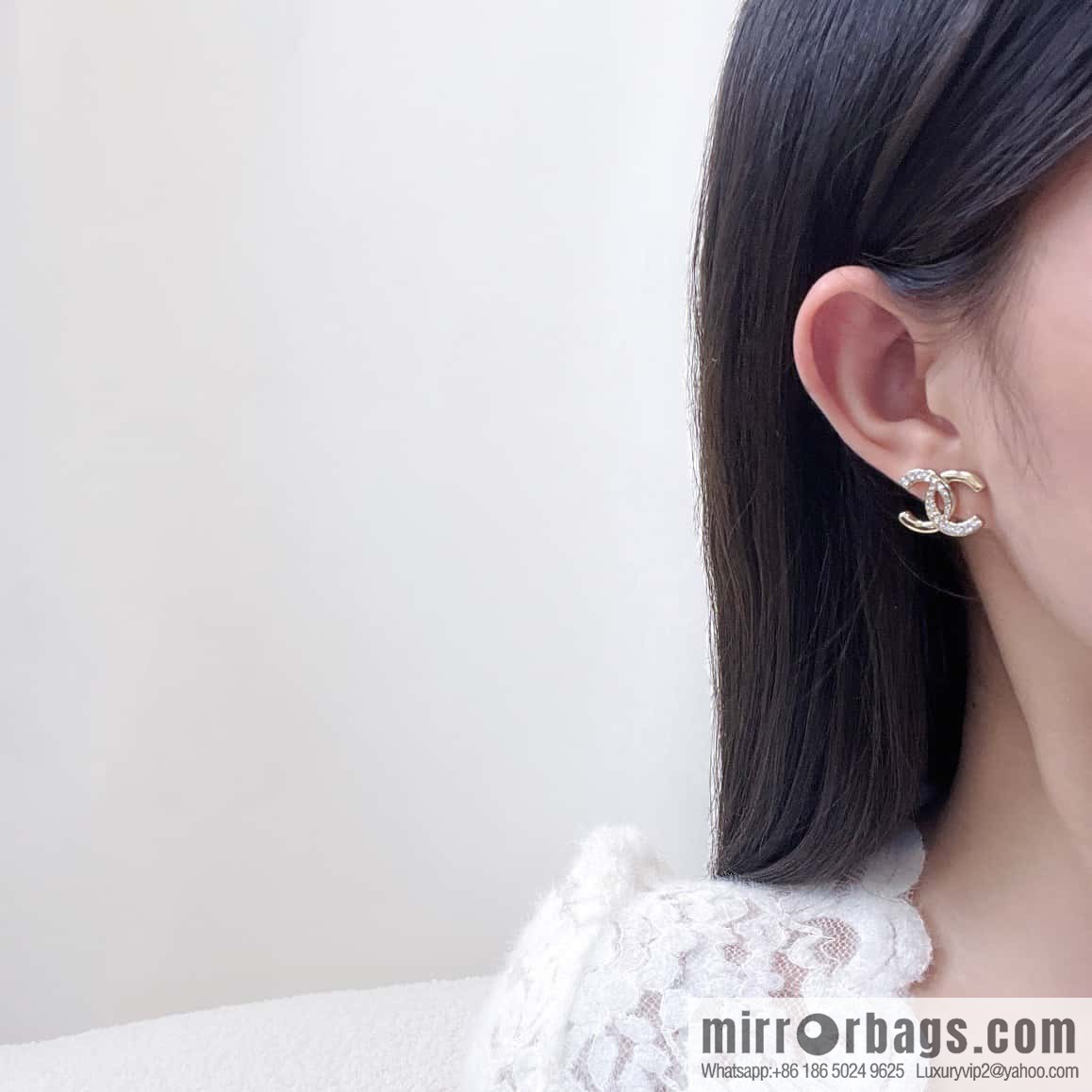 ❗️New ❗️☀️ new ☑️ chanel c1 double c half diamond stud earrings ☀️