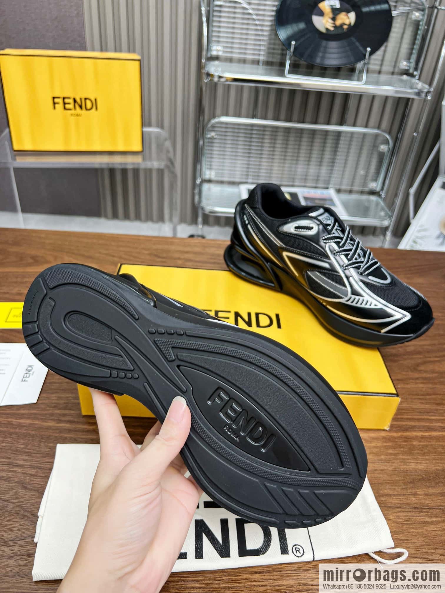 🐰🐰FENDI First 1 sports shoes 23 years of autumn and winter new products, the star is the same Fendi FW 23 autumn and winter new products