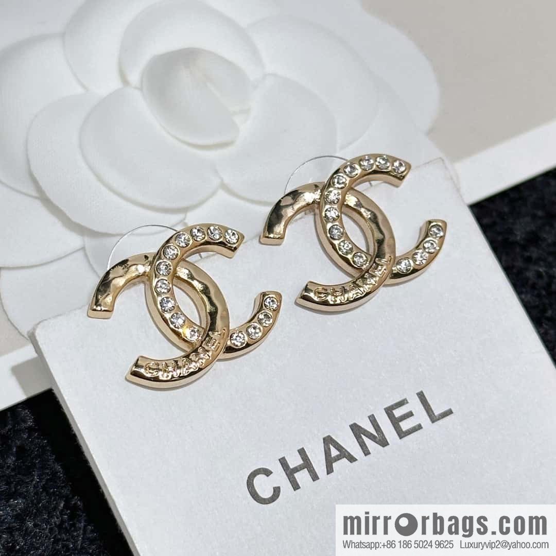 ❗️New ❗️☀️ new ☑️ chanel c1 double c half diamond stud earrings ☀️