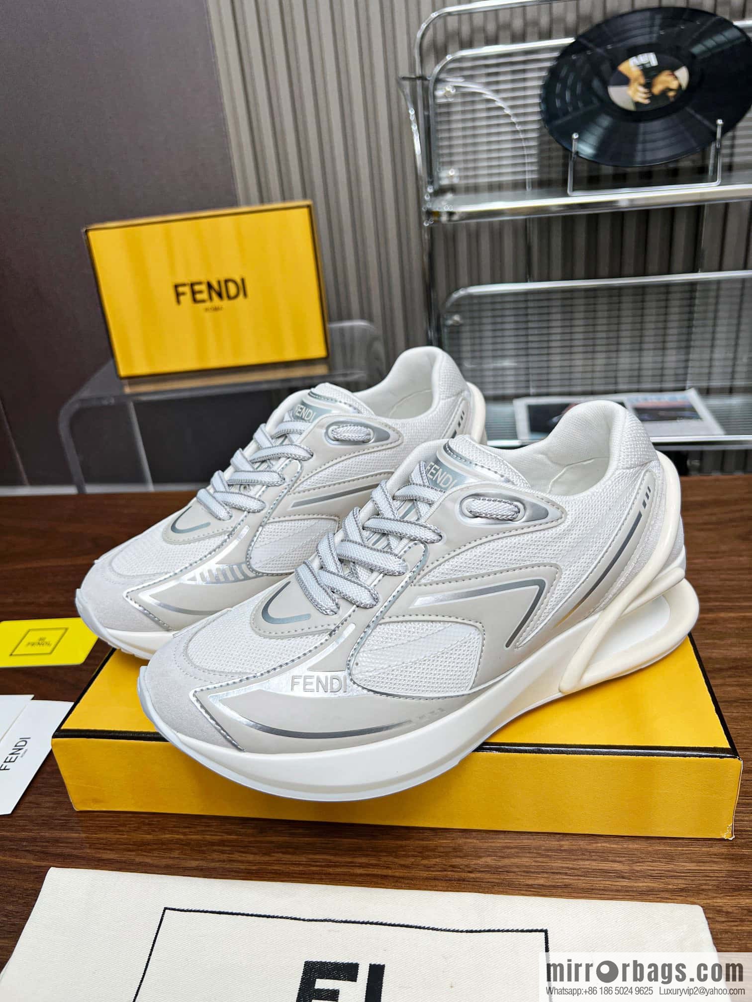 🐰🐰FENDI First 1 sports shoes 23 years of autumn and winter new products, the star is the same Fendi FW 23 autumn and winter new products