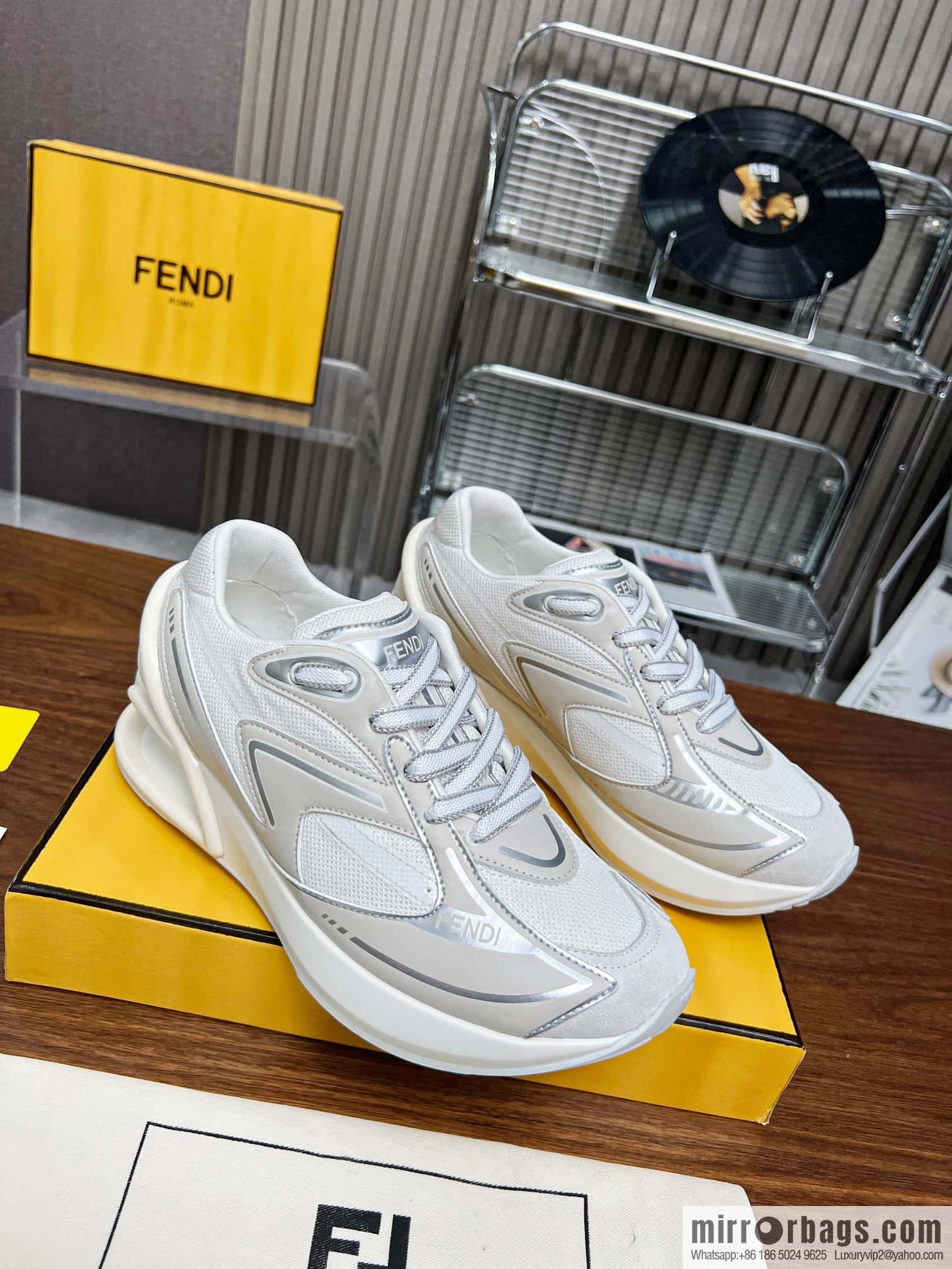 🐰🐰FENDI First 1 sports shoes 23 years of autumn and winter new products, the star is the same Fendi FW 23 autumn and winter new products