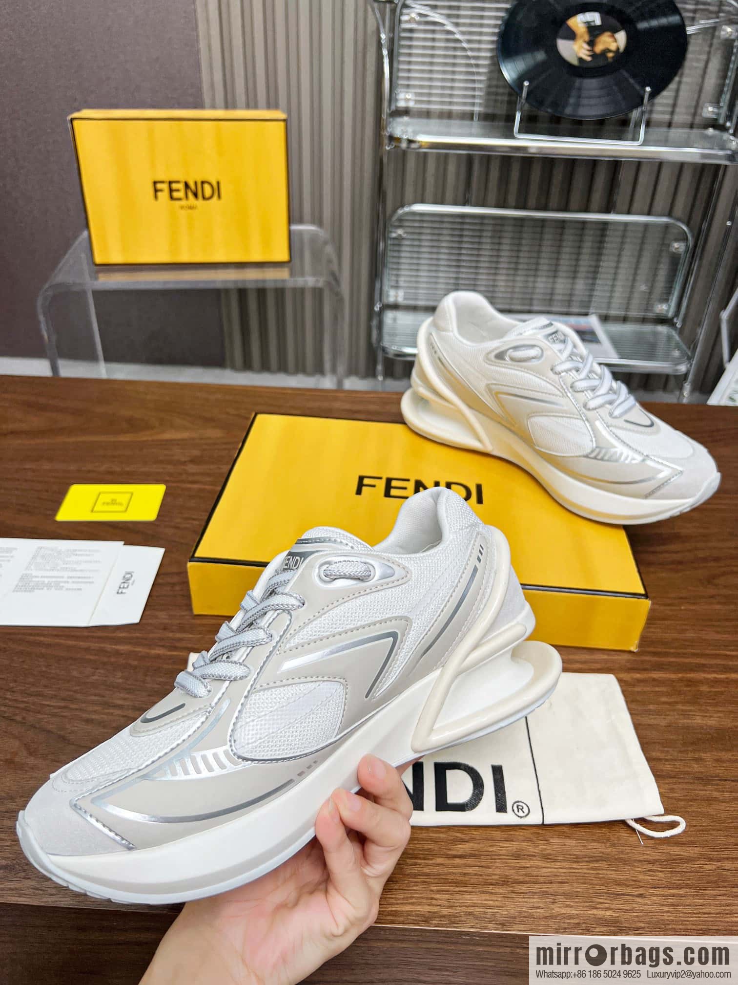 🐰🐰FENDI First 1 sports shoes 23 years of autumn and winter new products, the star is the same Fendi FW 23 autumn and winter new products