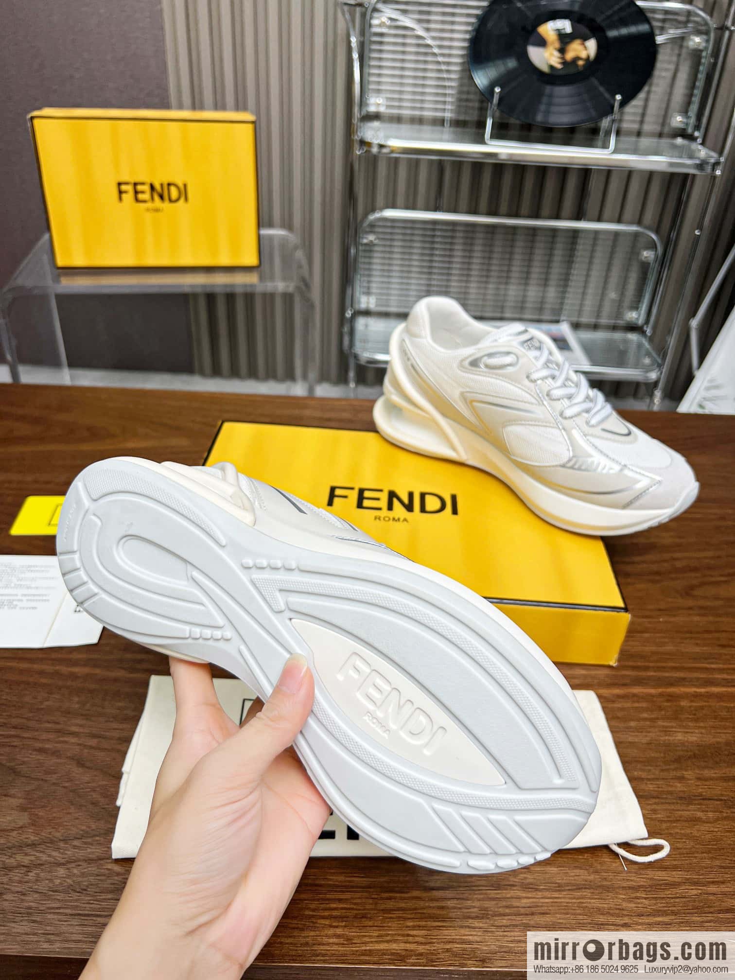 🐰🐰FENDI First 1 sports shoes 23 years of autumn and winter new products, the star is the same Fendi FW 23 autumn and winter new products