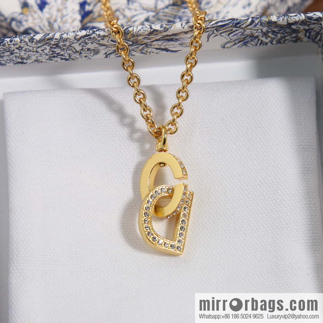 New ☑️ DIOR CD edge diamond necklace