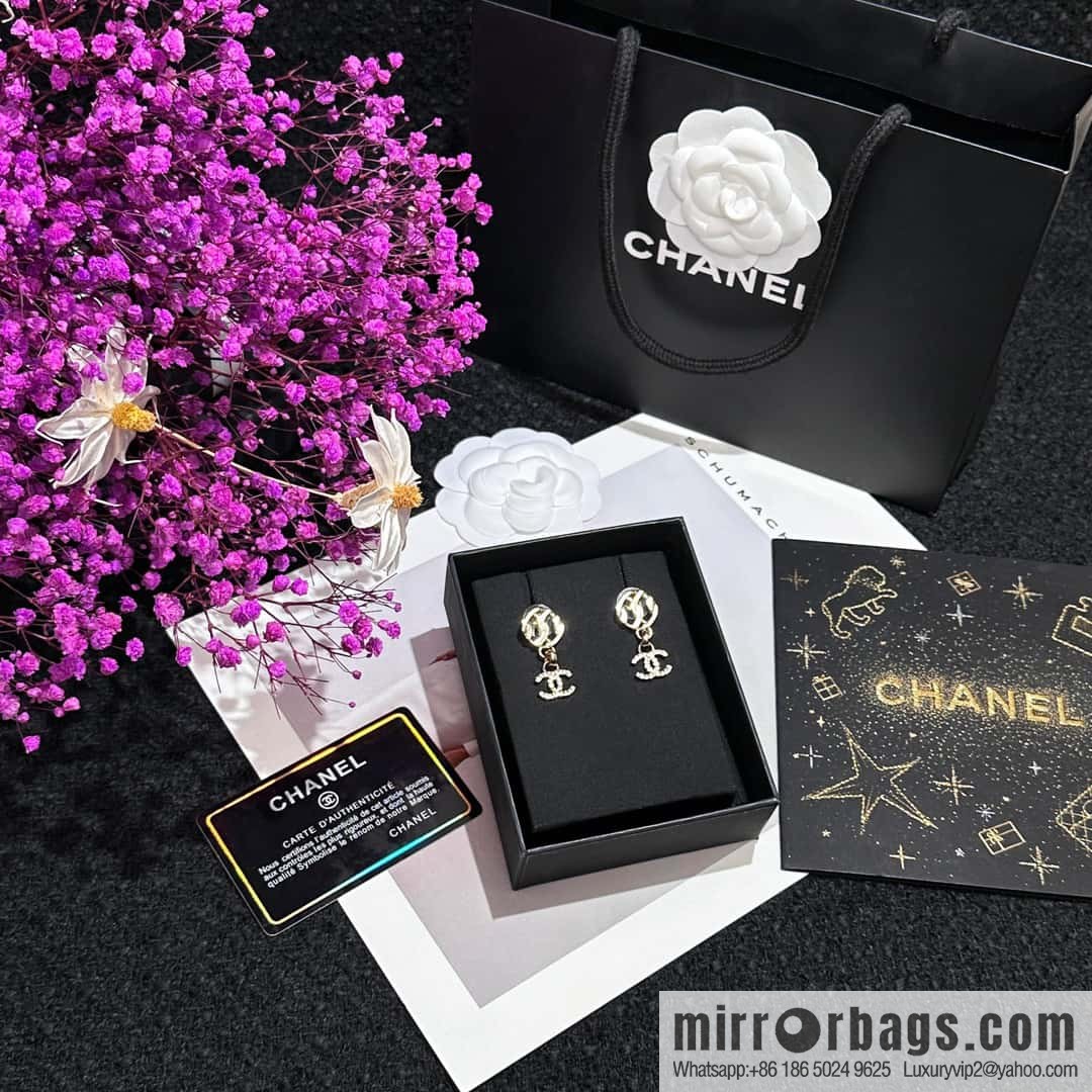 ❗️New ❗️☀️ New ☑️ Chanel c2 double c gold stud earrings ☀️
