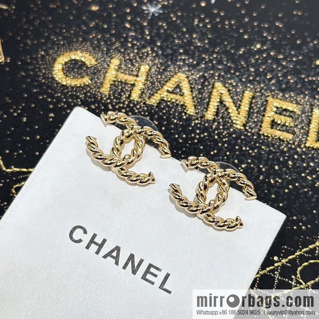 ❗️New ❗️☀️ New ☑️ Chanel c1 double c gold twist earrings ☀️