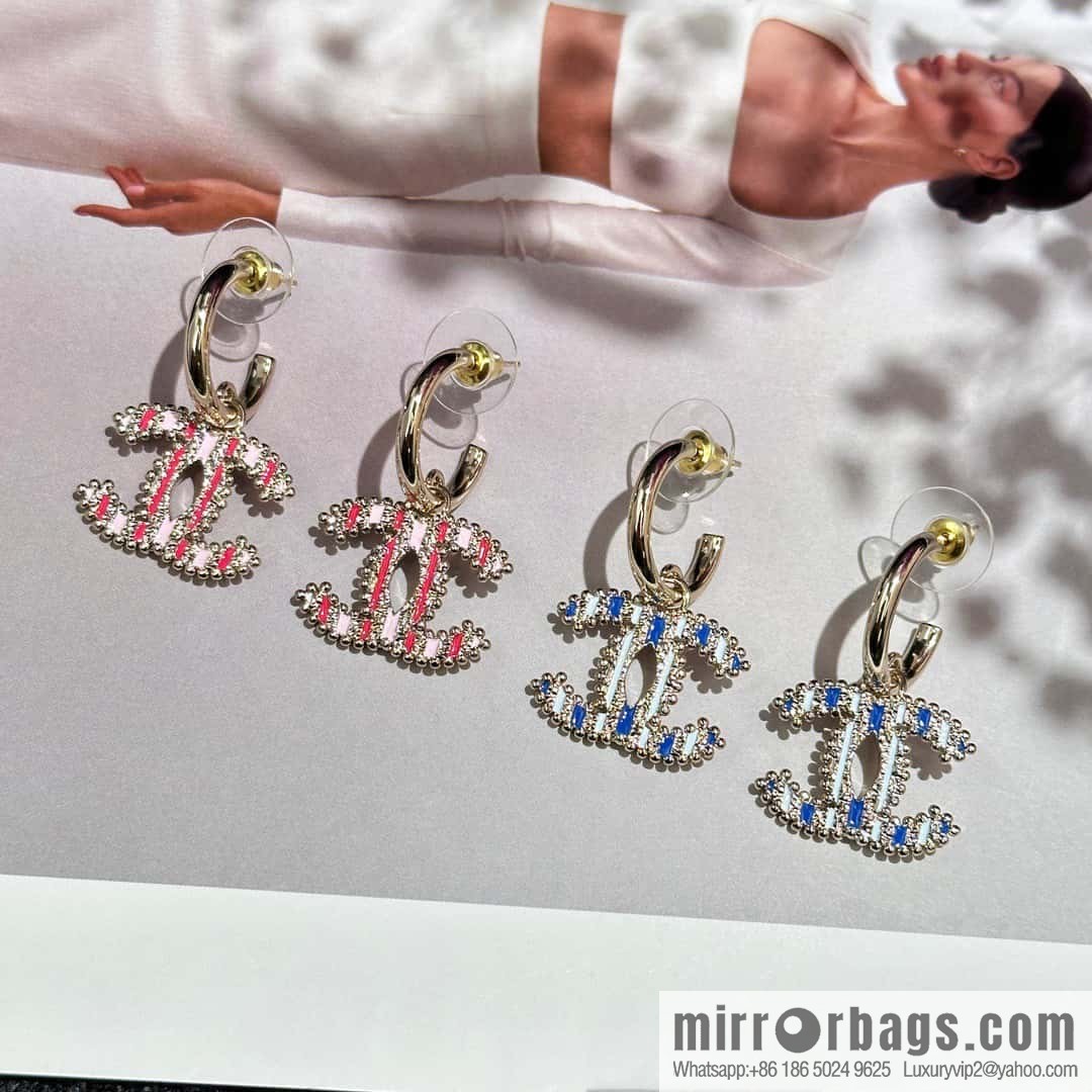 ❗️New ❗️☀️ new ☑️ chanel c2 double c gradual change pink and blue oil stud earrings ☀️