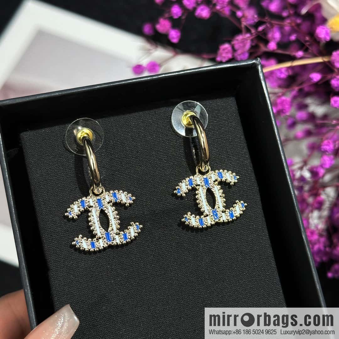 ❗️New ❗️☀️ new ☑️ chanel c2 double c gradual change pink and blue oil stud earrings ☀️