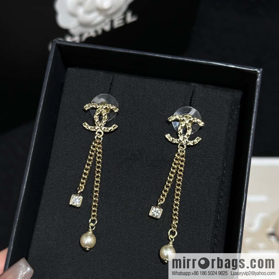❗️New ❗️☀️ new ☑️ chanel c1 double c tassel pearl stud earrings ☀️