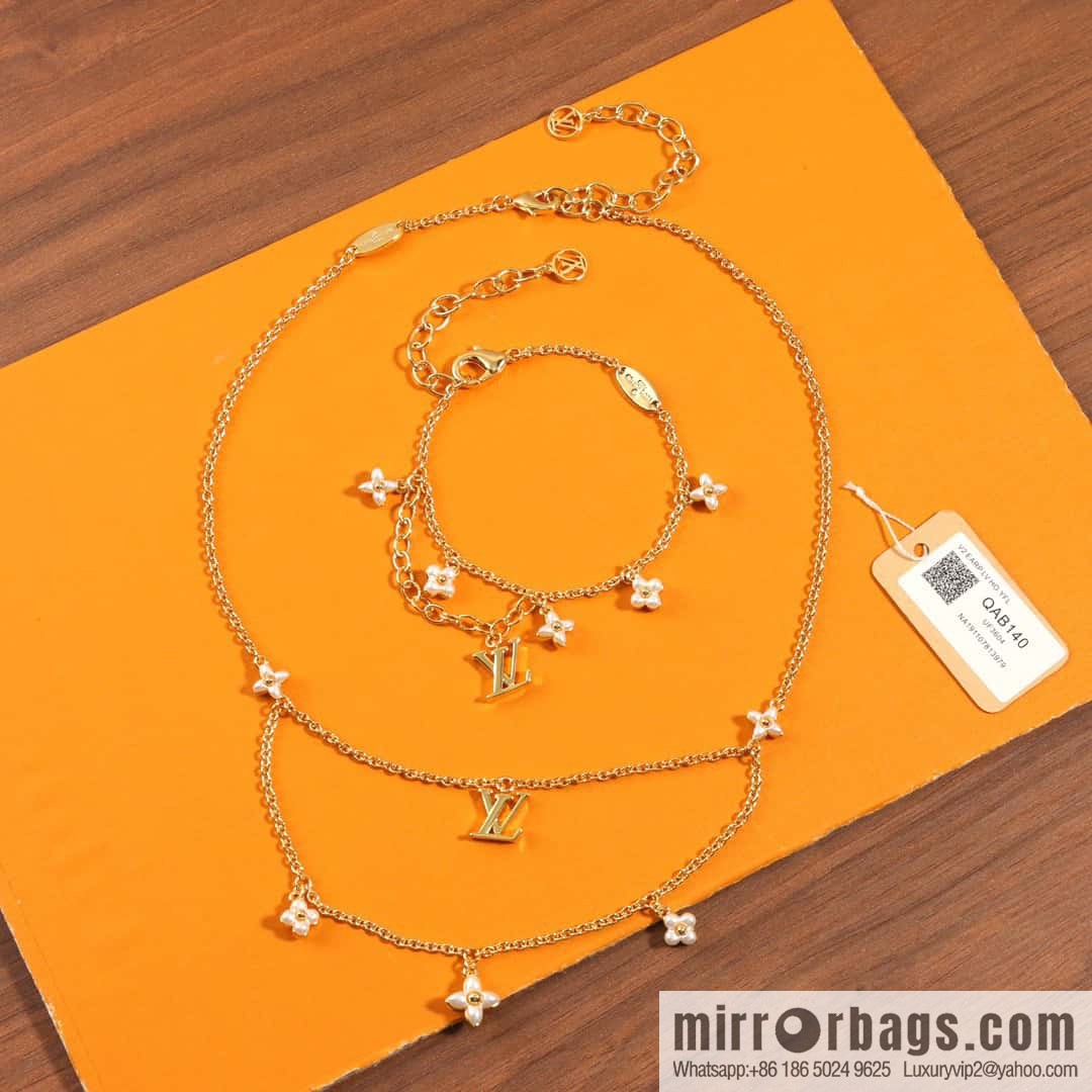 ☀Louis Vuitton Louis Vuitton LV Double White Shellfish Flower FLORAGRAM Necklace