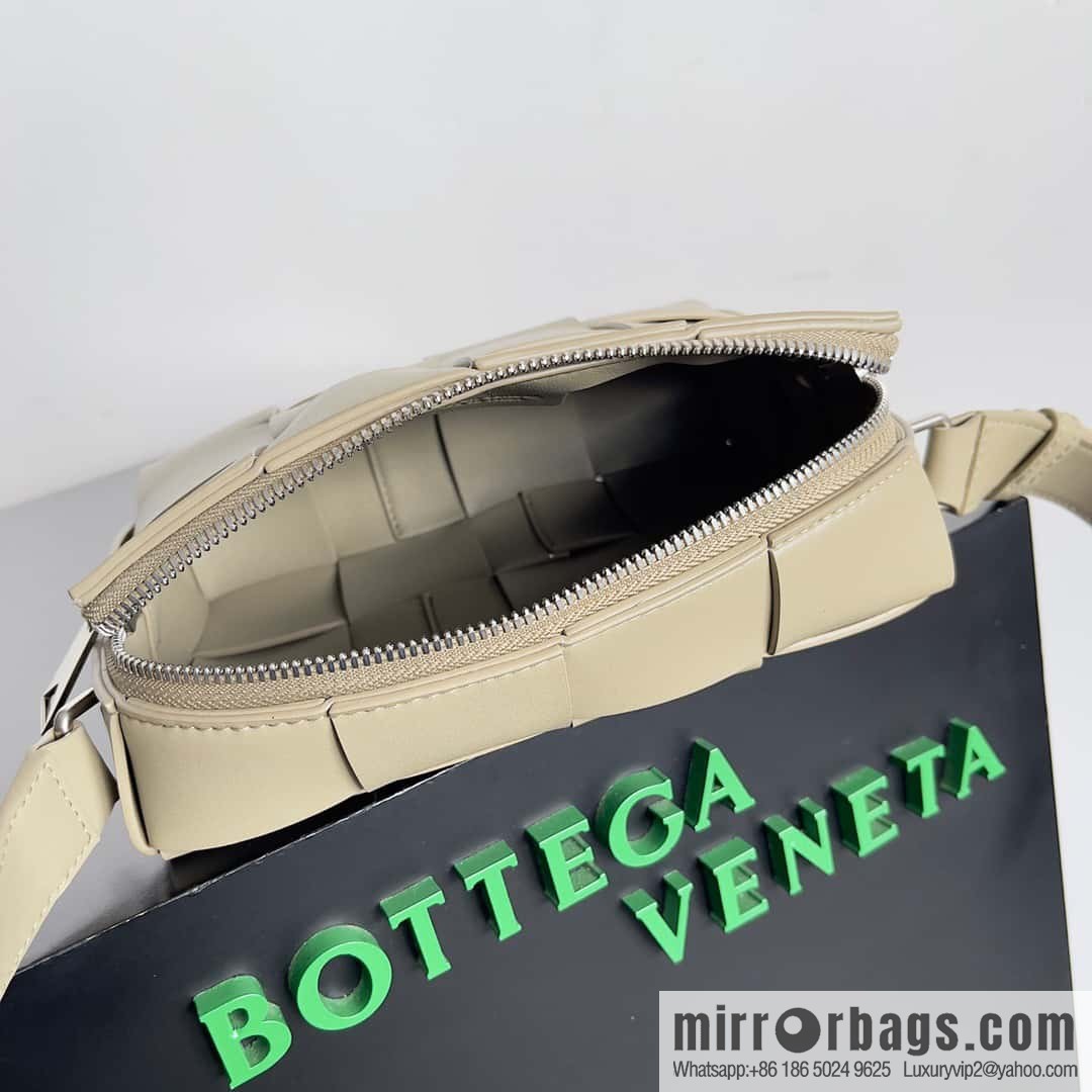BV Men's Camera Bag BV Men's 2023 SS Pre Spring New Camera, Model Number: 730027 taupe