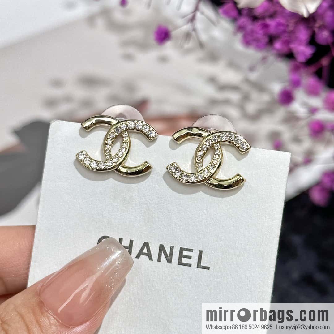 ❗️New ❗️☀️ new ☑️ chanel c1 double c half diamond stud earrings ☀️