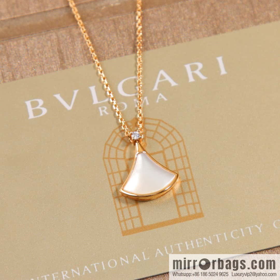 ☀BVLGARI DIVAS'DREAM White Fritillary Fan Necklace  ☀️