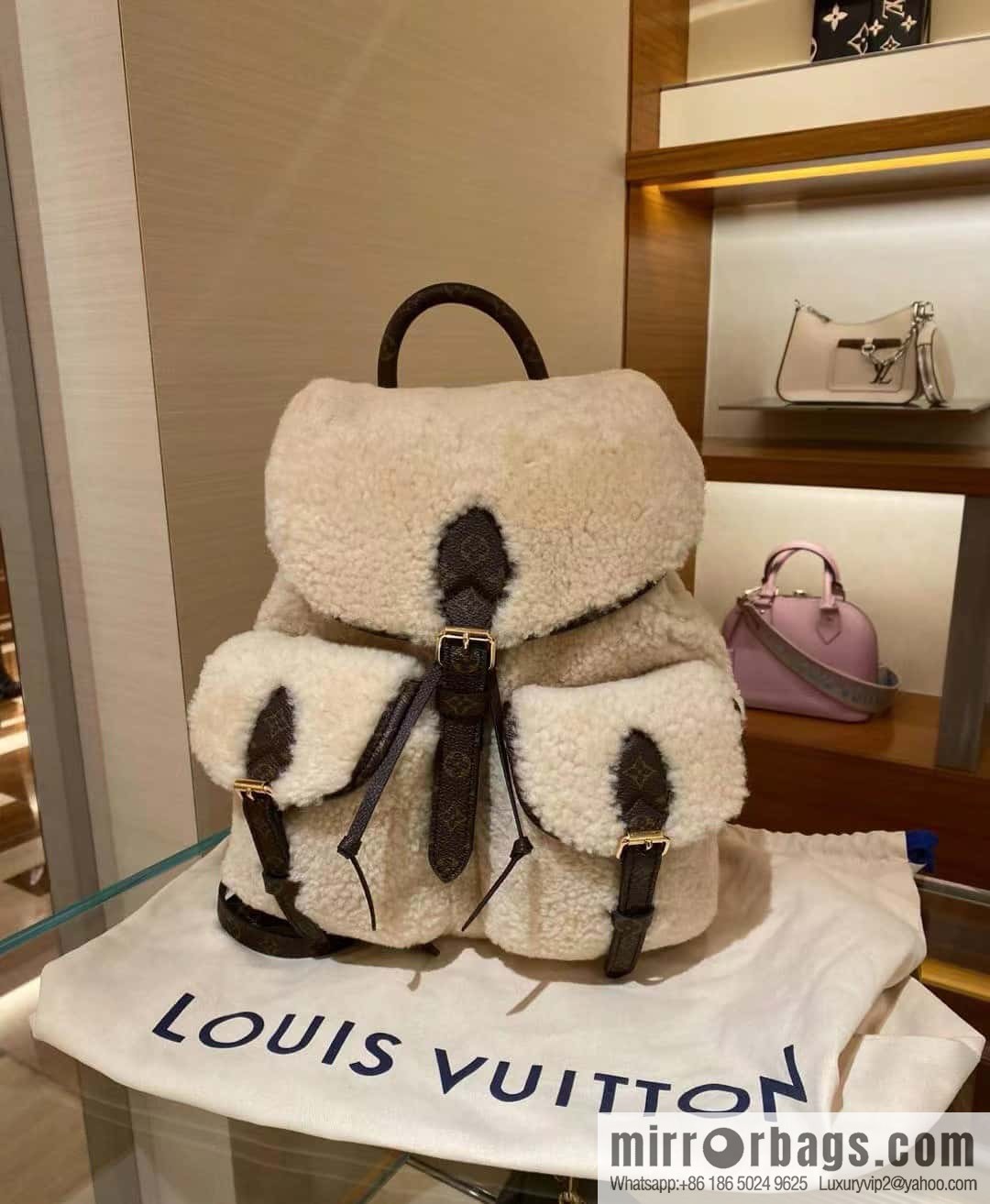 [Boutique‑grade] M23384 meters white, lamb wool backpack series Backpack backpack