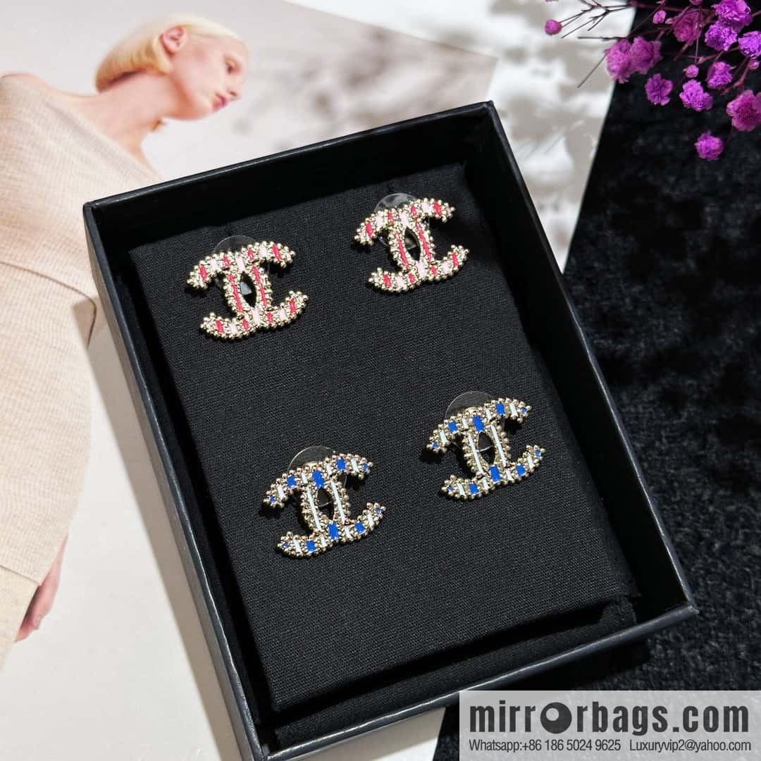 ❗️New ❗️☀️ new ☑️ chanel c1 double c vertical stripe enamel stud earrings ☀️
