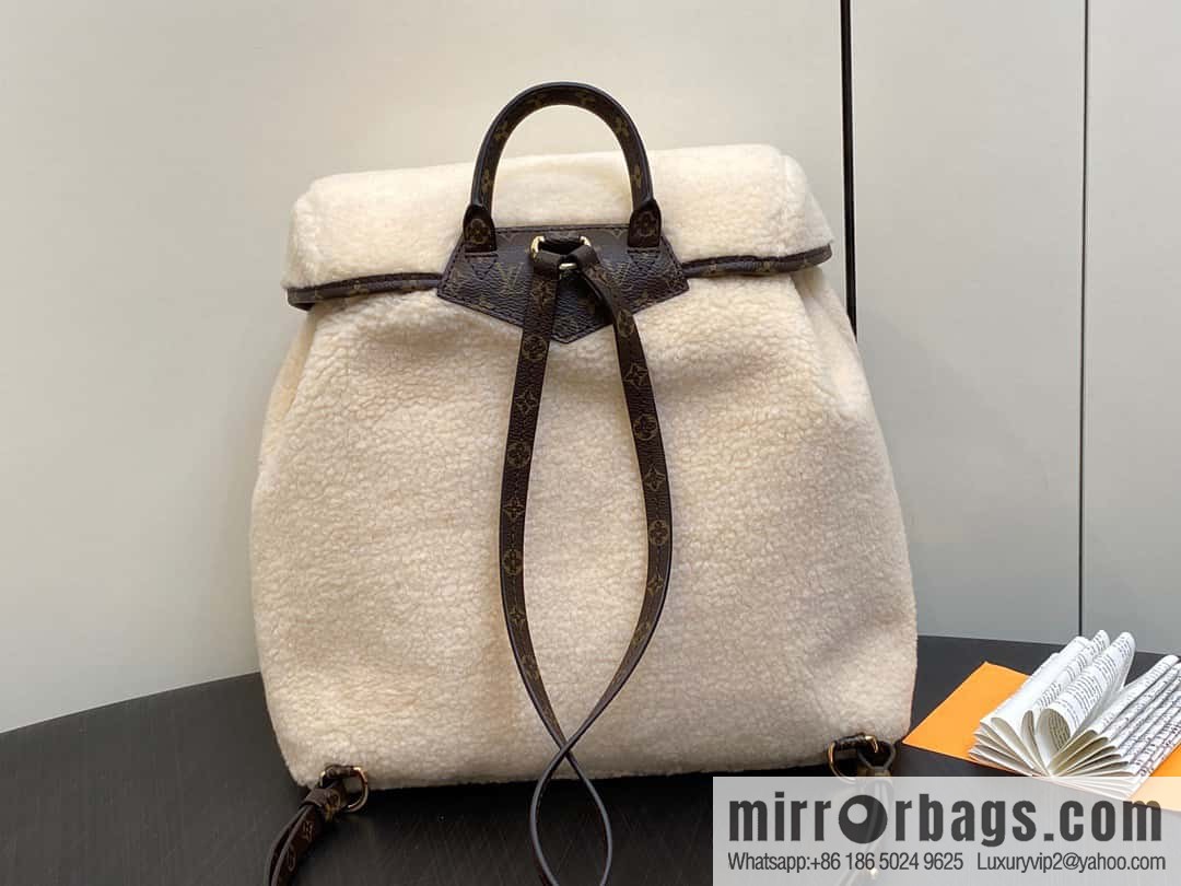 [Boutique‑grade] M23384 meters white, lamb wool backpack series Backpack backpack