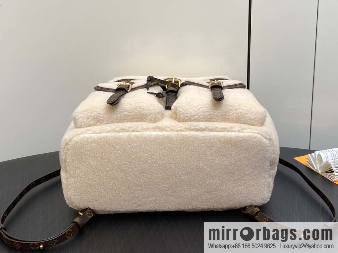 [Boutique‑grade] M23384 meters white, lamb wool backpack series Backpack backpack
