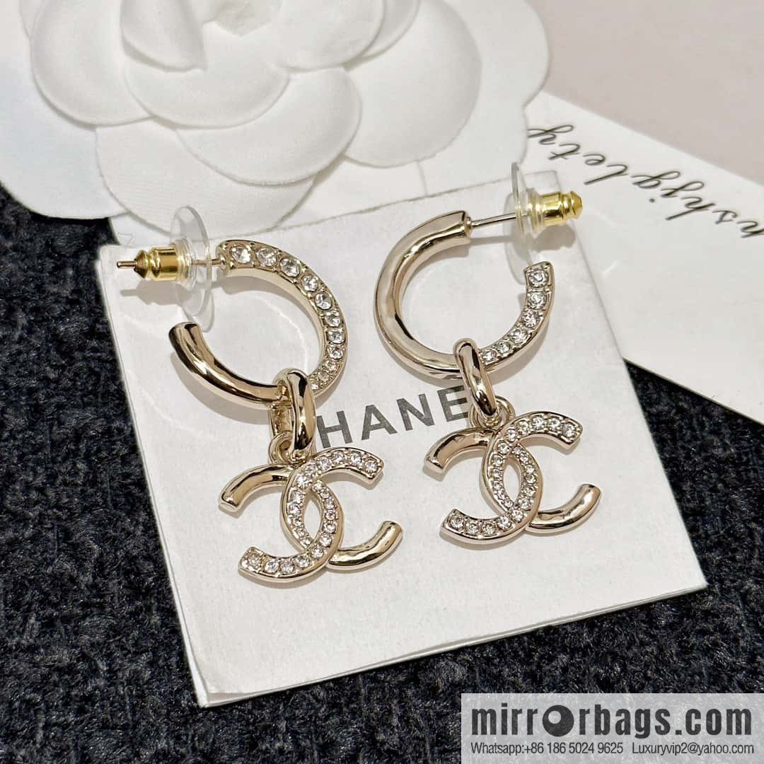 ❗️New ❗️☀️ new ☑️ chanel c2 double c half diamond stud earrings ☀️