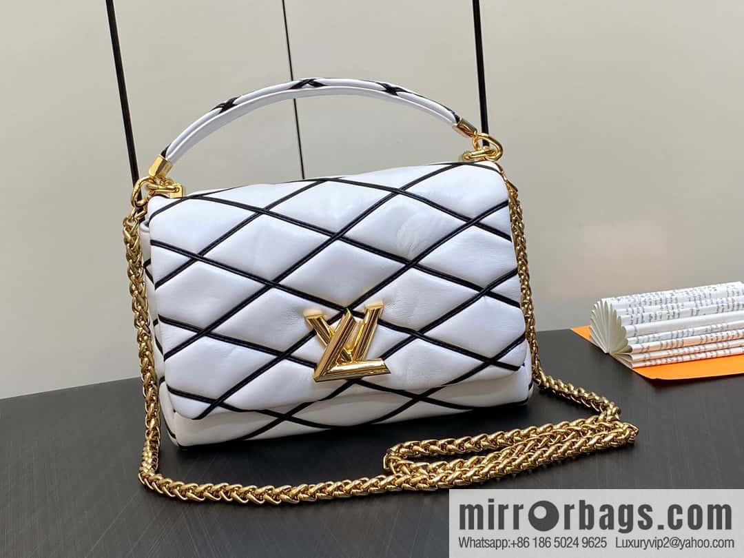 [Boutique‑grade] M22890 white, full leather rhombus chain bag series GO-14 Teist medium handbag M22891