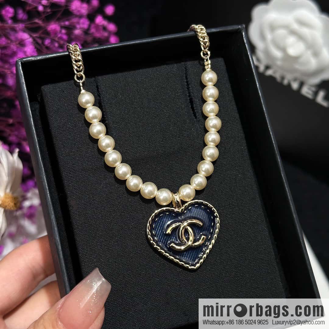 ❗️New ❗️☀️ New ☑️ Chanel Denim Peach Heart Love Pearl Necklace ☀️