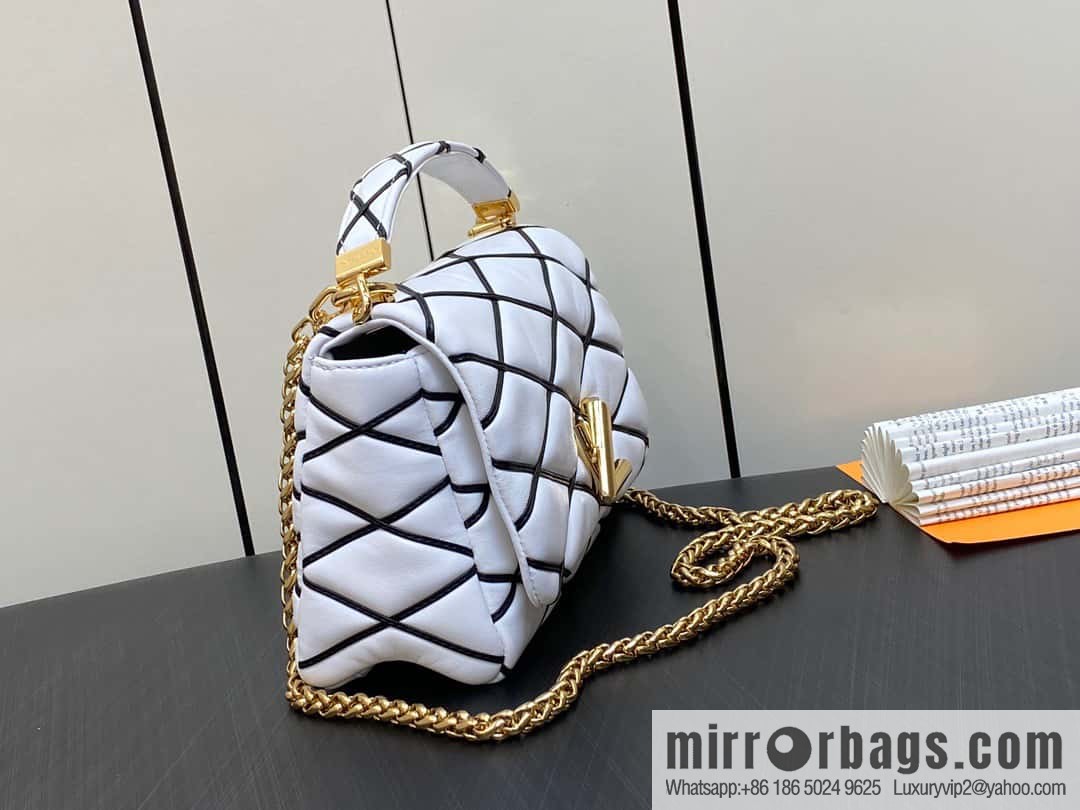 [Boutique‑grade] M22890 white, full leather rhombus chain bag series GO-14 Teist medium handbag M22891
