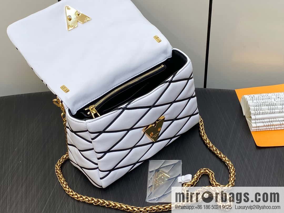 [Boutique‑grade] M22890 white, full leather rhombus chain bag series GO-14 Teist medium handbag M22891