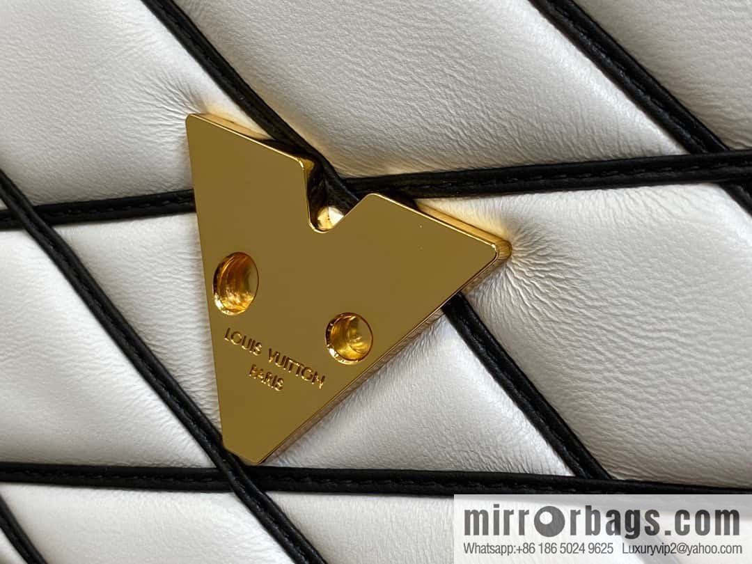 [Boutique‑grade] M22890 white, full leather rhombus chain bag series GO-14 Teist medium handbag M22891