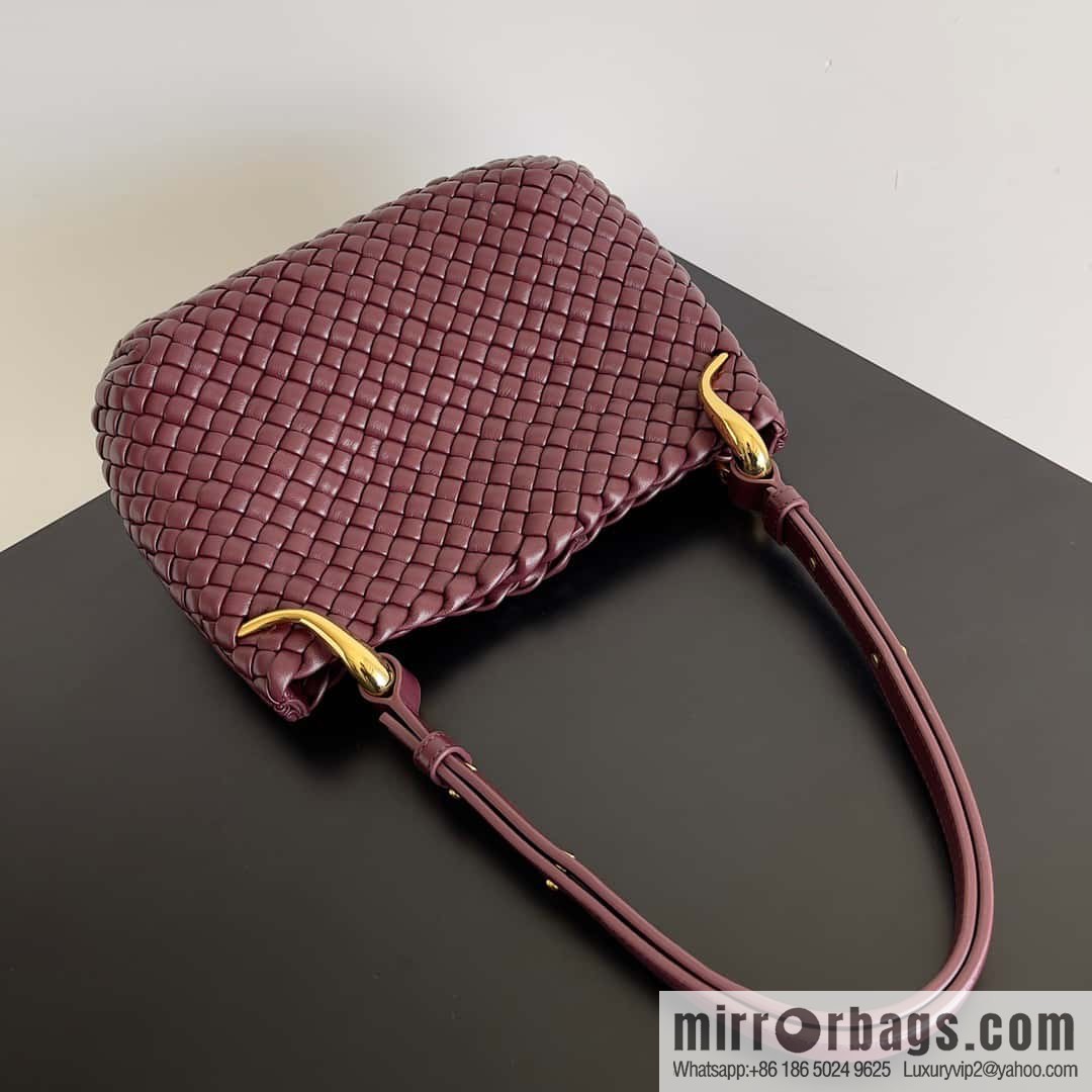 BV early spring new Clicker circular arc bag lamb woven leather, model number: 730968 Bordeaux red