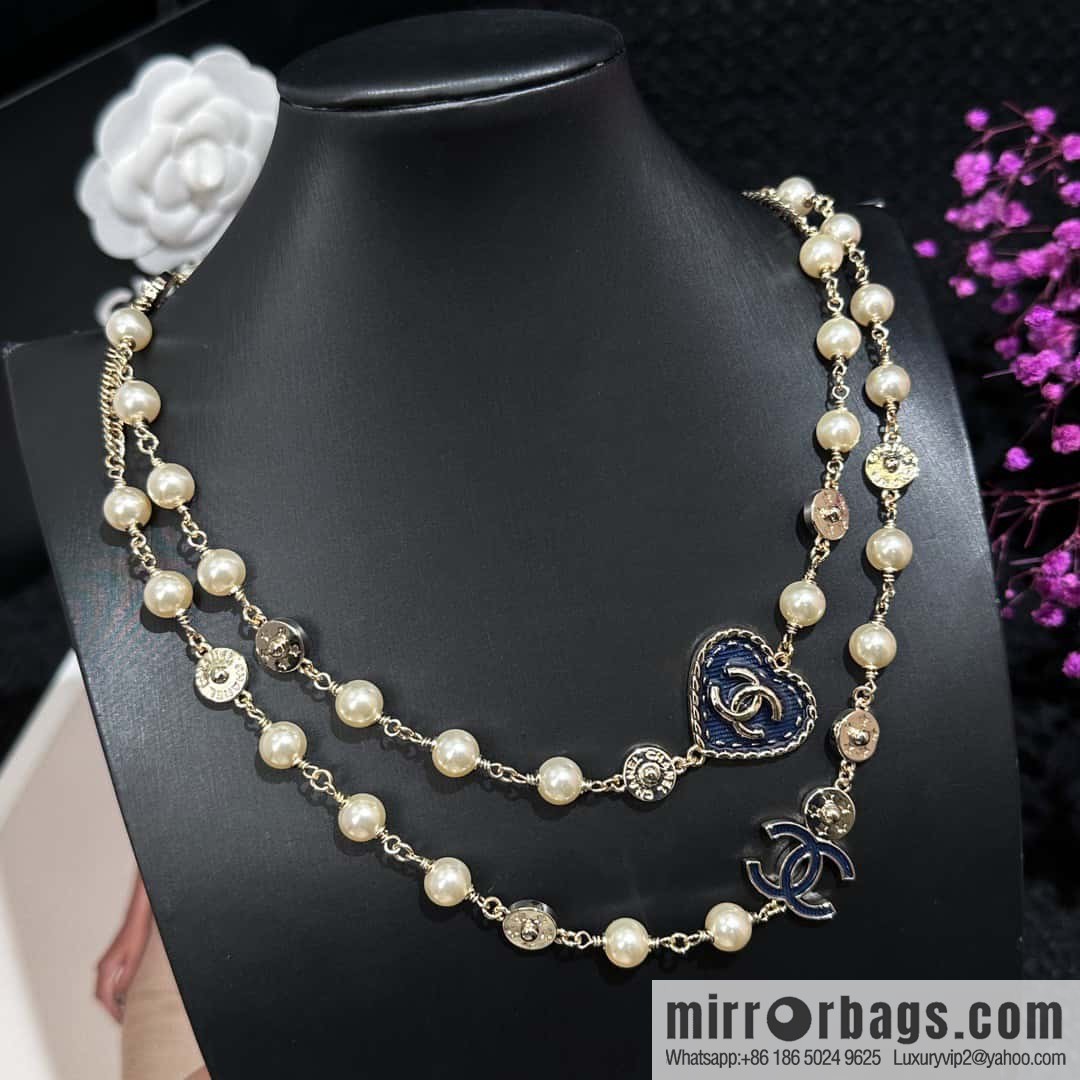 ❗️New ❗️☀️ New ☑️ Chanel Double C Denim Peach Heart Love Pearl Necklace Sweater Chain ☀️