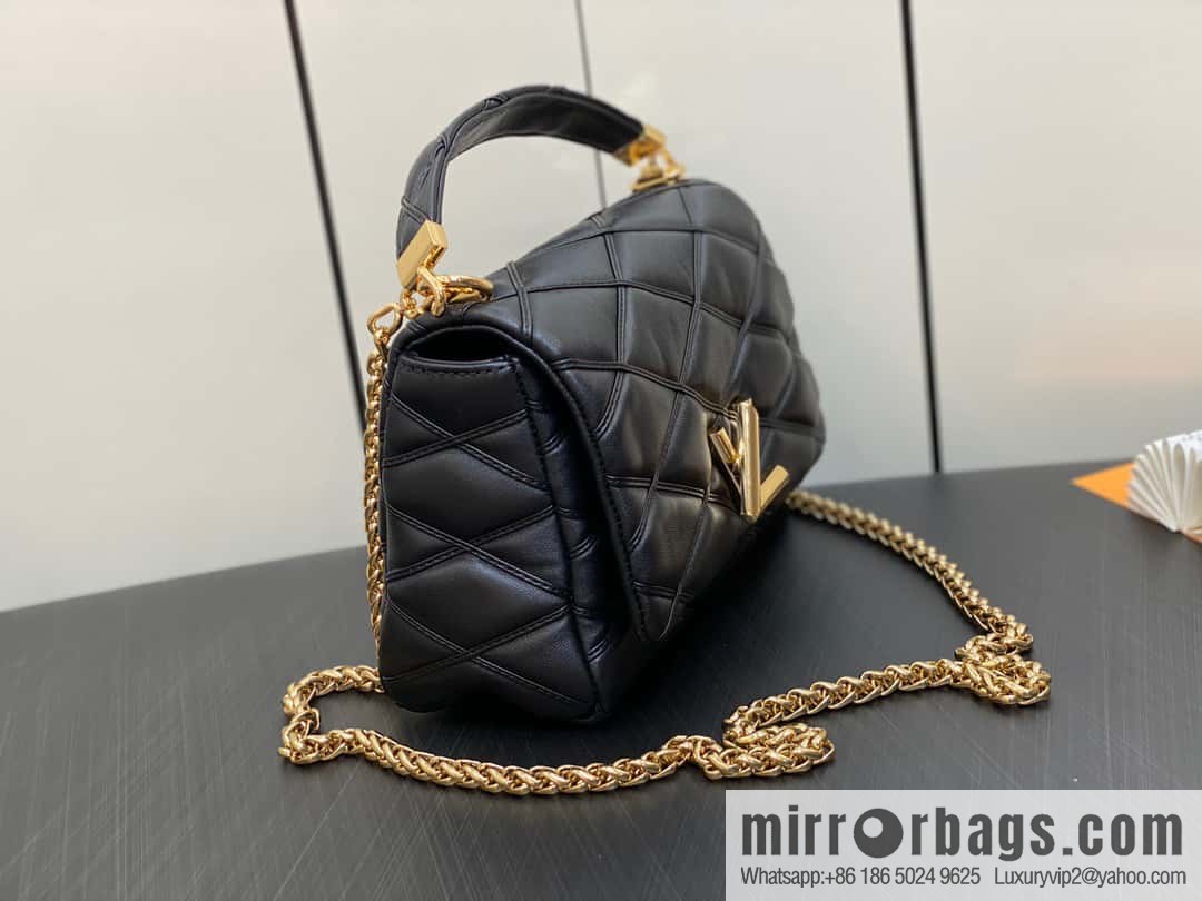 [Boutique‑grade] M22890 white, full leather rhombus chain bag series GO-14 Teist medium handbag M22891