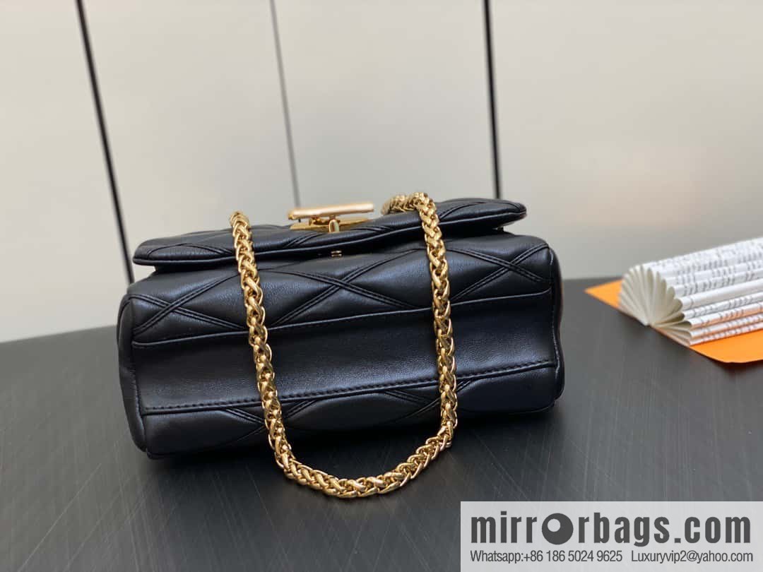 [Boutique‑grade] M22890 white, full leather rhombus chain bag series GO-14 Teist medium handbag M22891