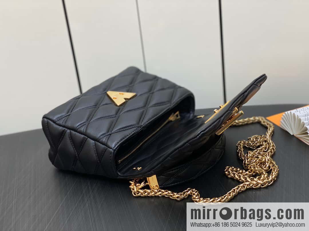 [Boutique‑grade] M22890 white, full leather rhombus chain bag series GO-14 Teist medium handbag M22891