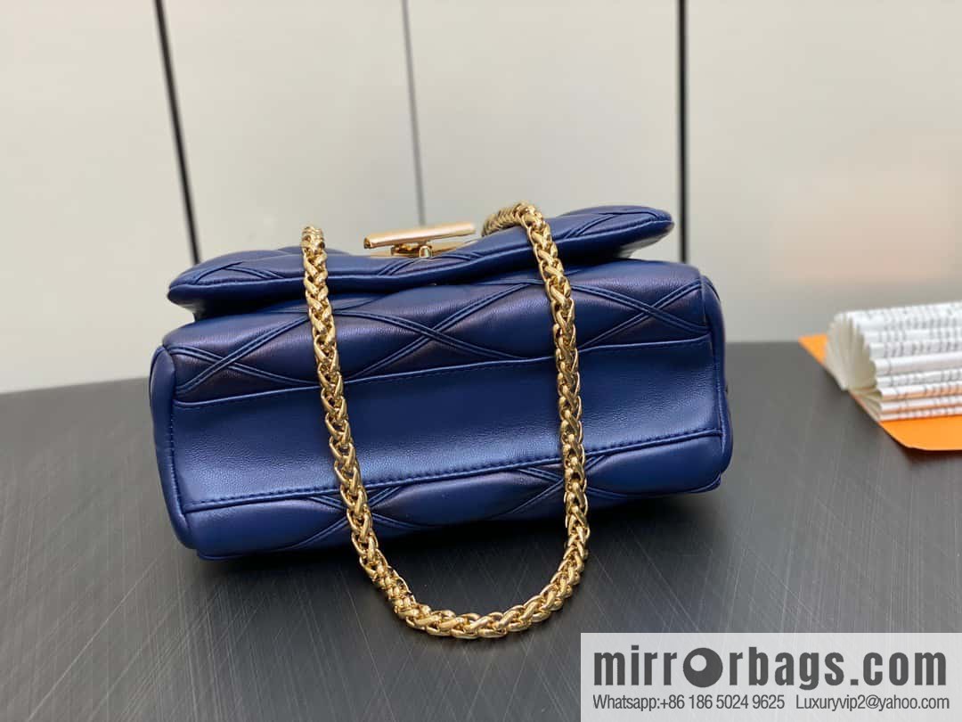 [Boutique‑grade] M22890 full leather rhombus chain bag series GO-14 Teist medium handbag M22891