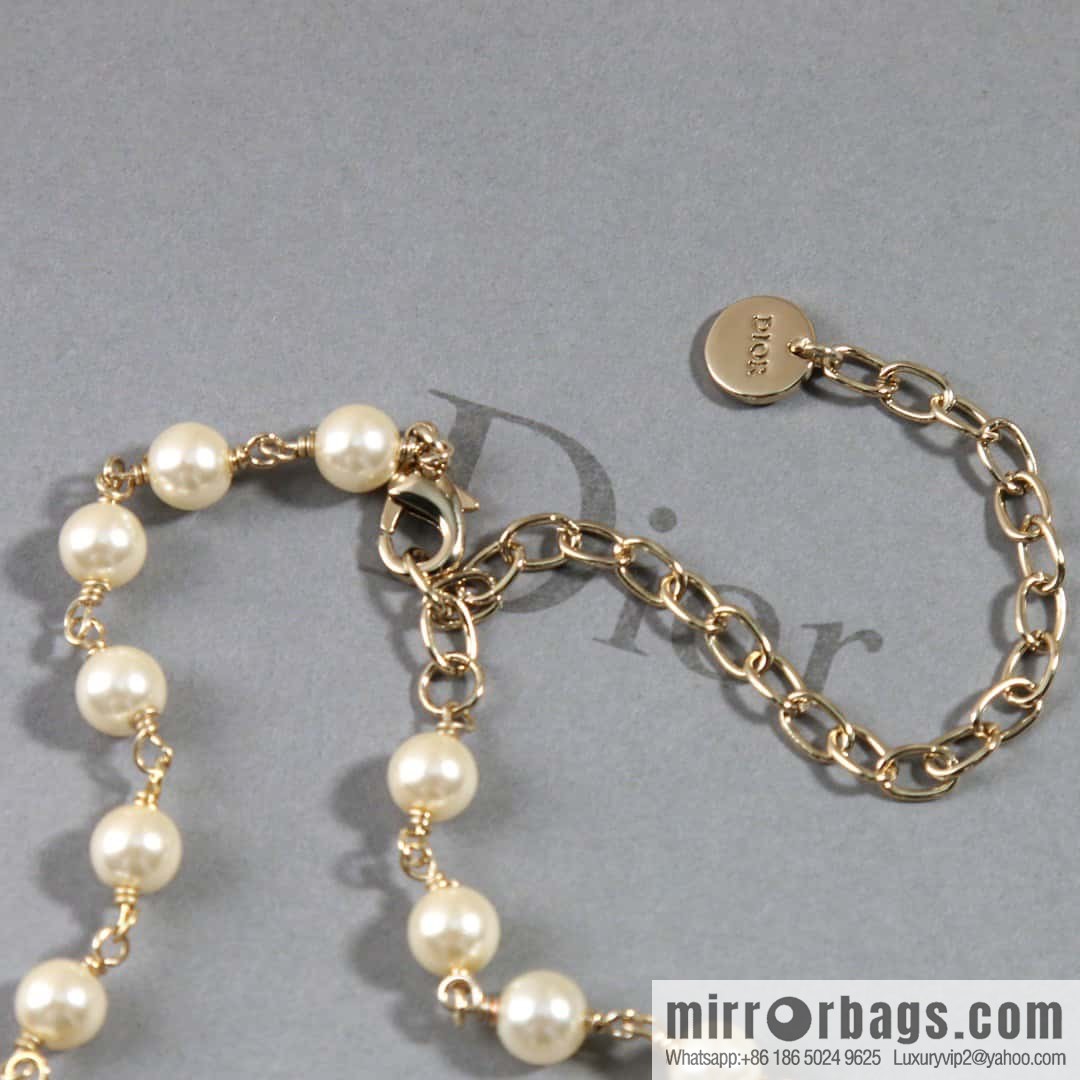 New ☑️ DIOR DIOR MÉTAMORPHOSE butterfly necklace