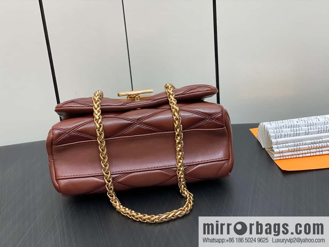 [Boutique‑grade] M22890 full leather rhombus chain bag series GO-14 Teist medium handbag M22891