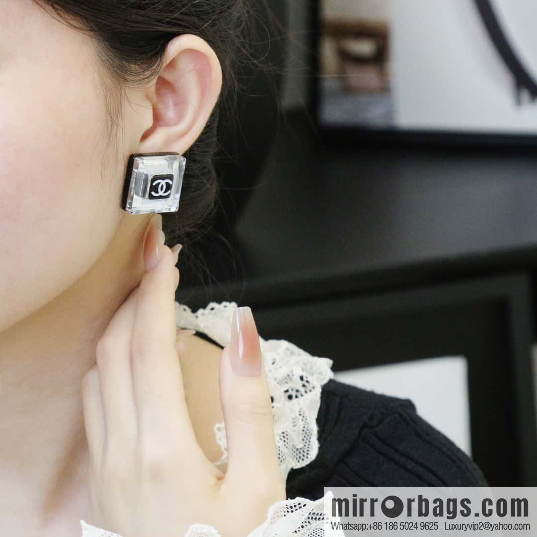 ☀️New ☑️ Chanel double c square acrylic earrings stud earrings