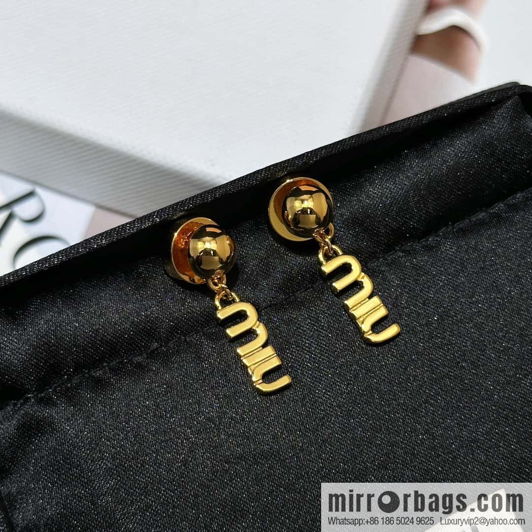 ❗️New ❗️ MIUMIU stud earrings, original order K [style] MIU MIU Miu golden letter stud earrings