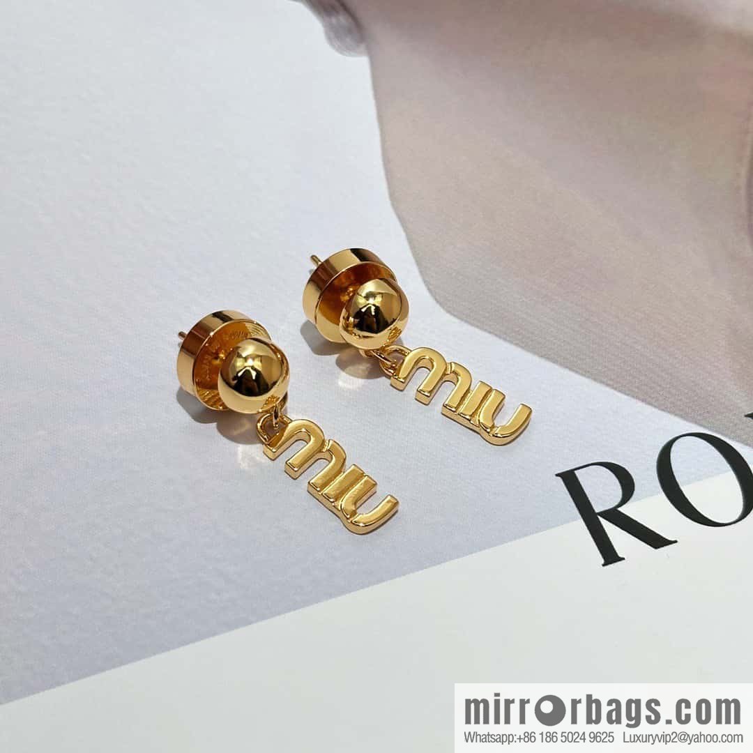 ❗️New ❗️ MIUMIU stud earrings, original order K [style] MIU MIU Miu golden letter stud earrings