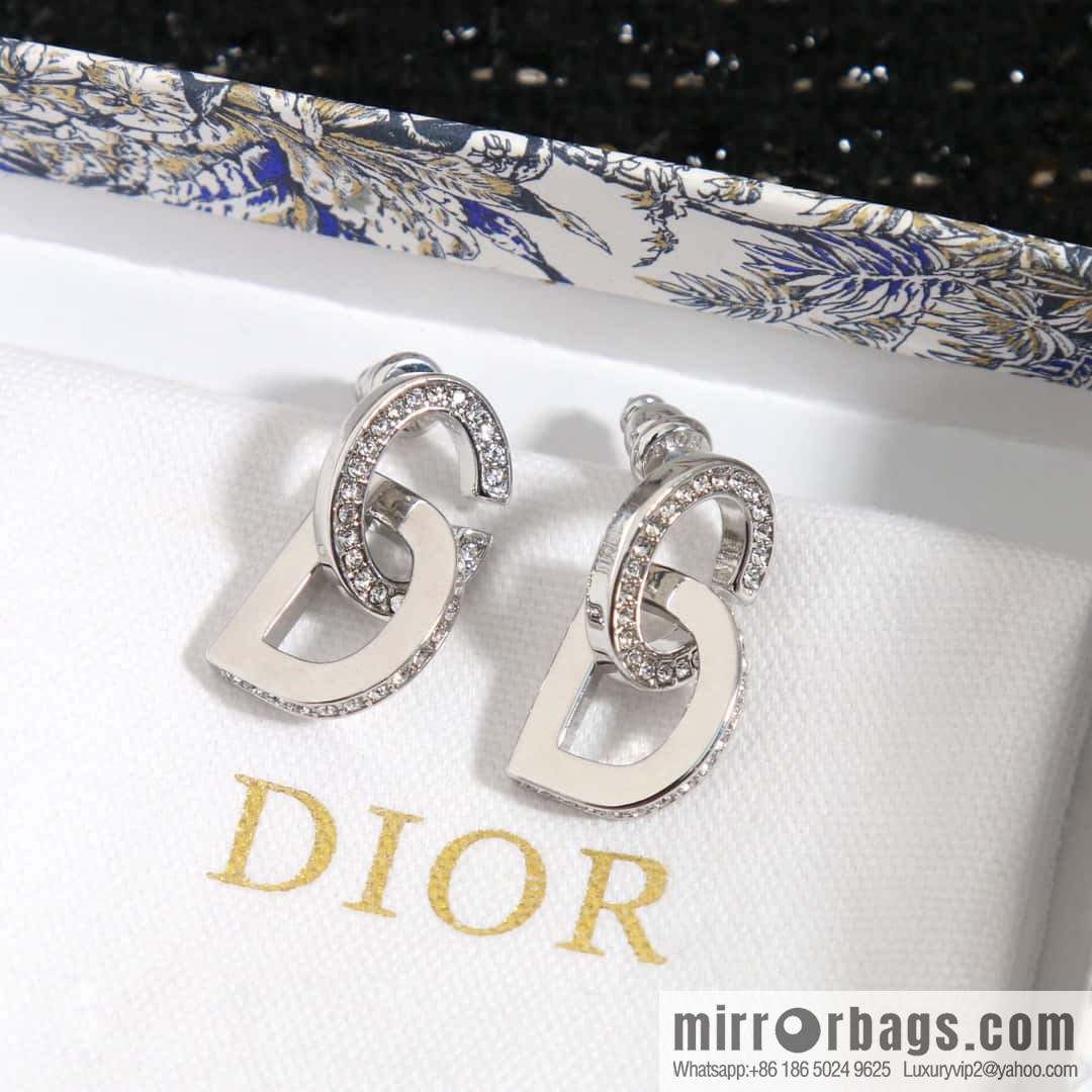 New ☑️ DIOR silver CD edge drill stud earrings
