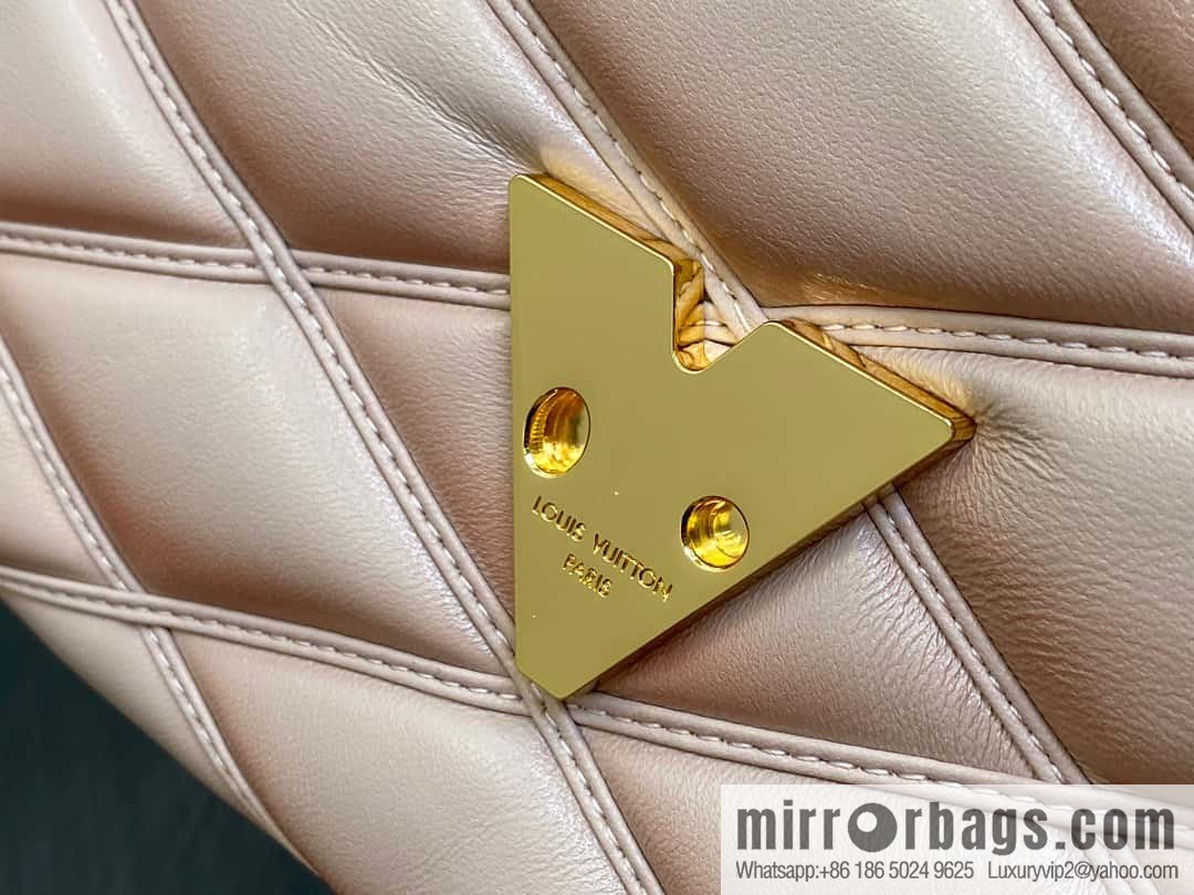[Boutique‑grade] M22890 full leather rhombus chain bag series GO-14 Teist medium handbag M22891