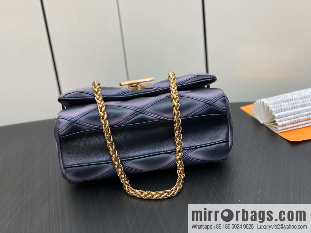 [Boutique‑grade] M22890 full leather rhombus chain bag series GO-14 Teist medium handbag M22891