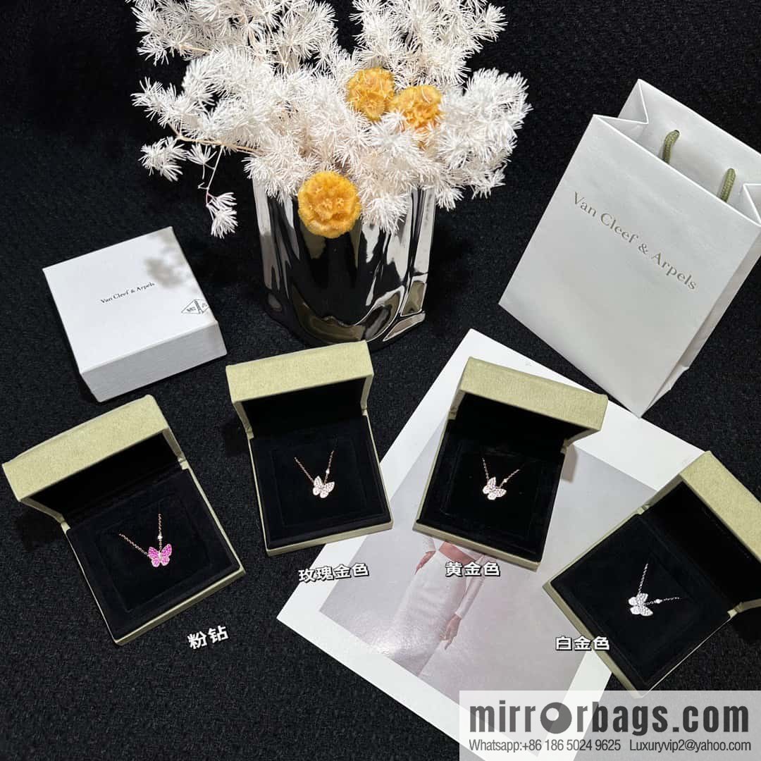 ❗️Classic ❗️ ☀️ Original ☀️ Van Cleef & Arpels Full Diamond Butterfly Necklace ☀️