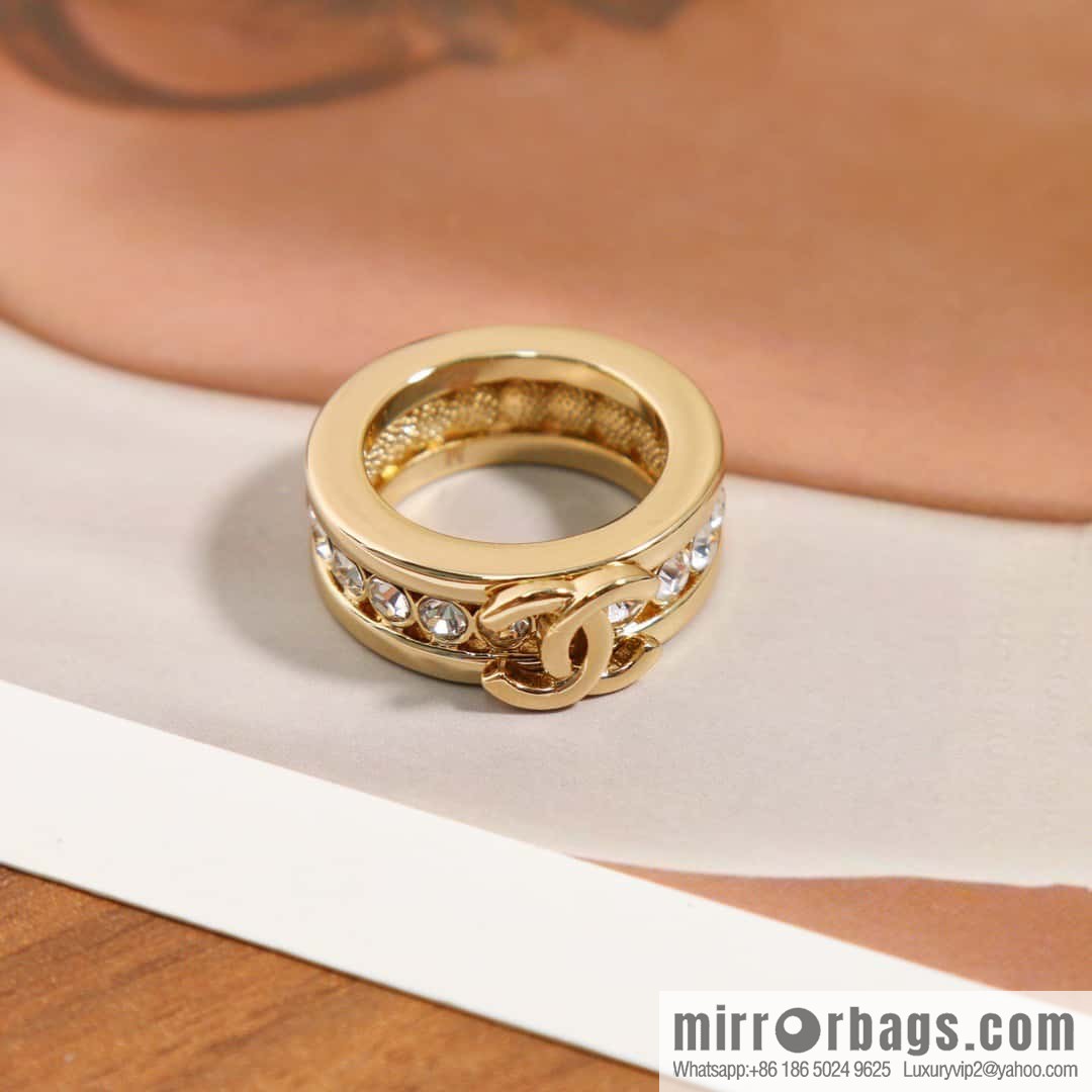 ☀️New ☑️ Chanel Double C Single Row Diamond Ring