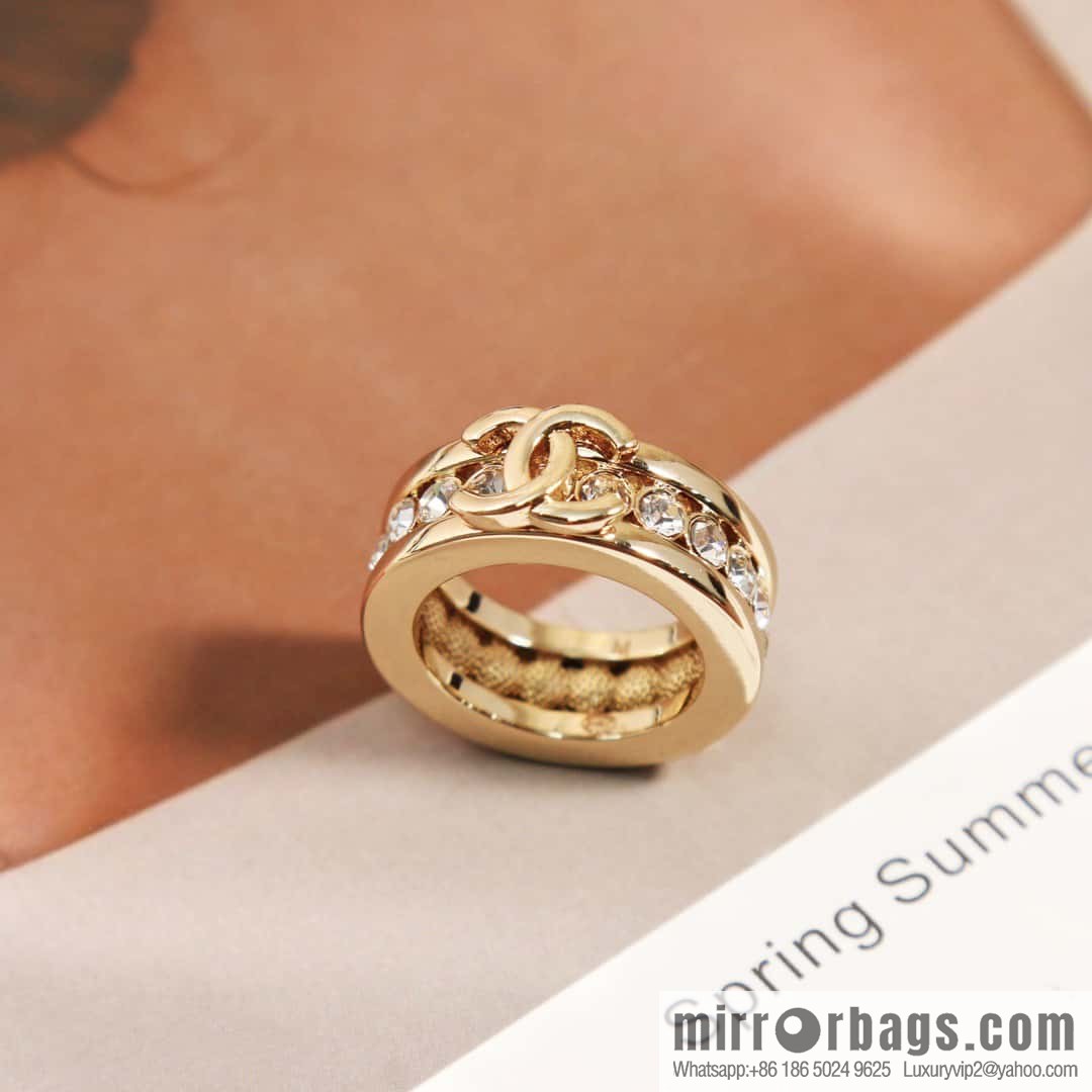 ☀️New ☑️ Chanel Double C Single Row Diamond Ring