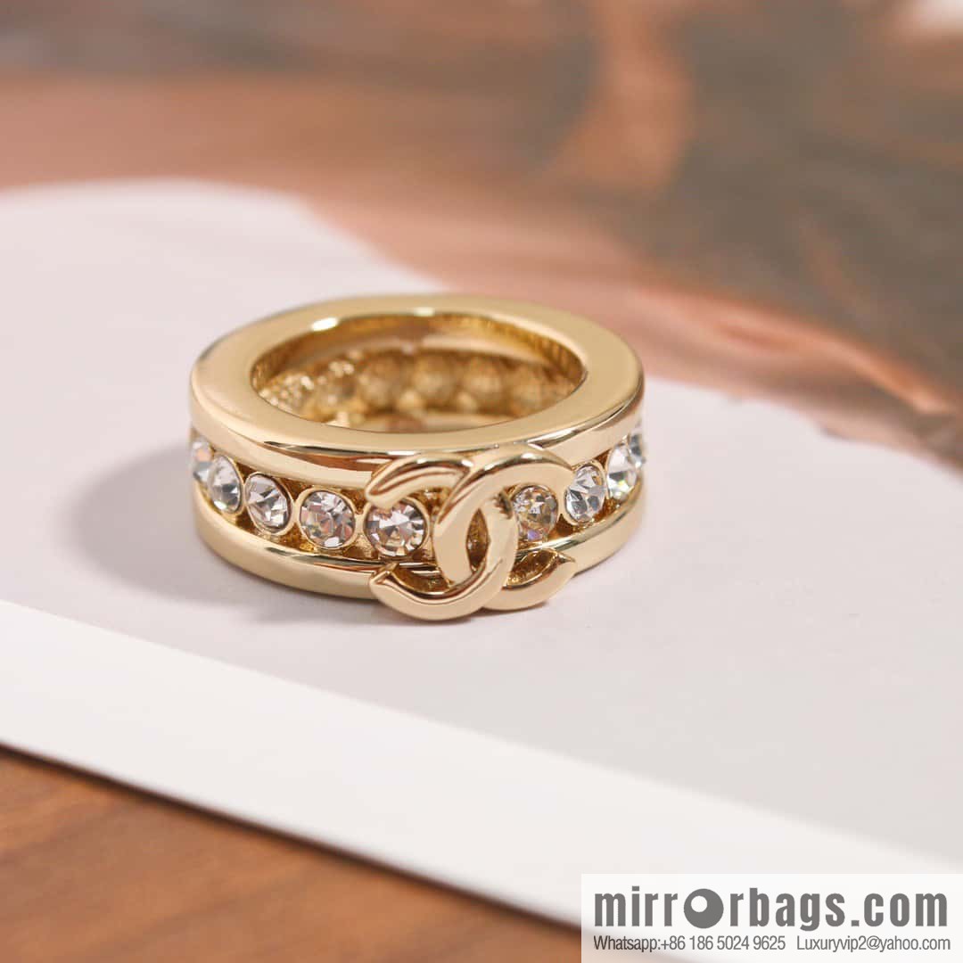 ☀️New ☑️ Chanel Double C Single Row Diamond Ring