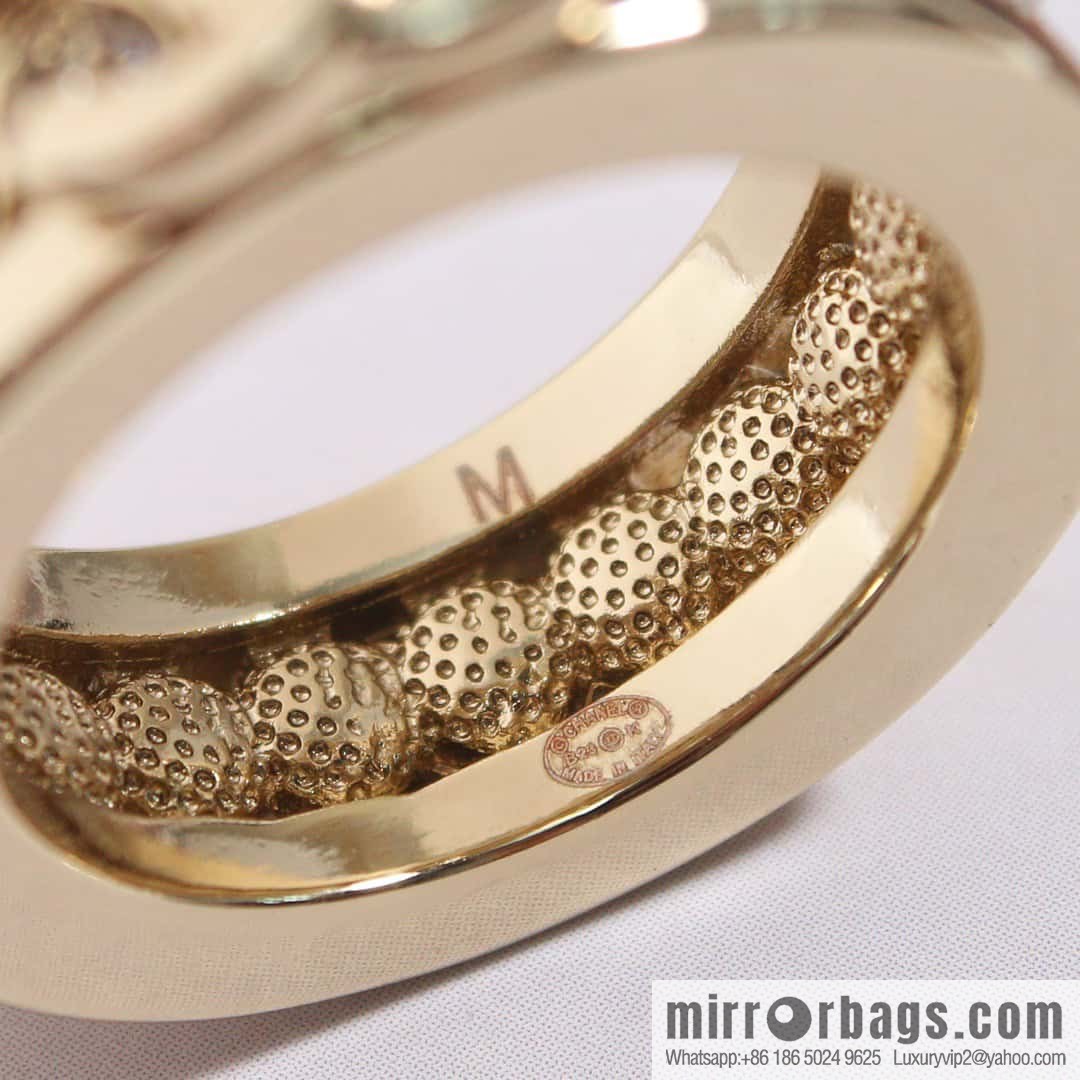 ☀️New ☑️ Chanel Double C Single Row Diamond Ring